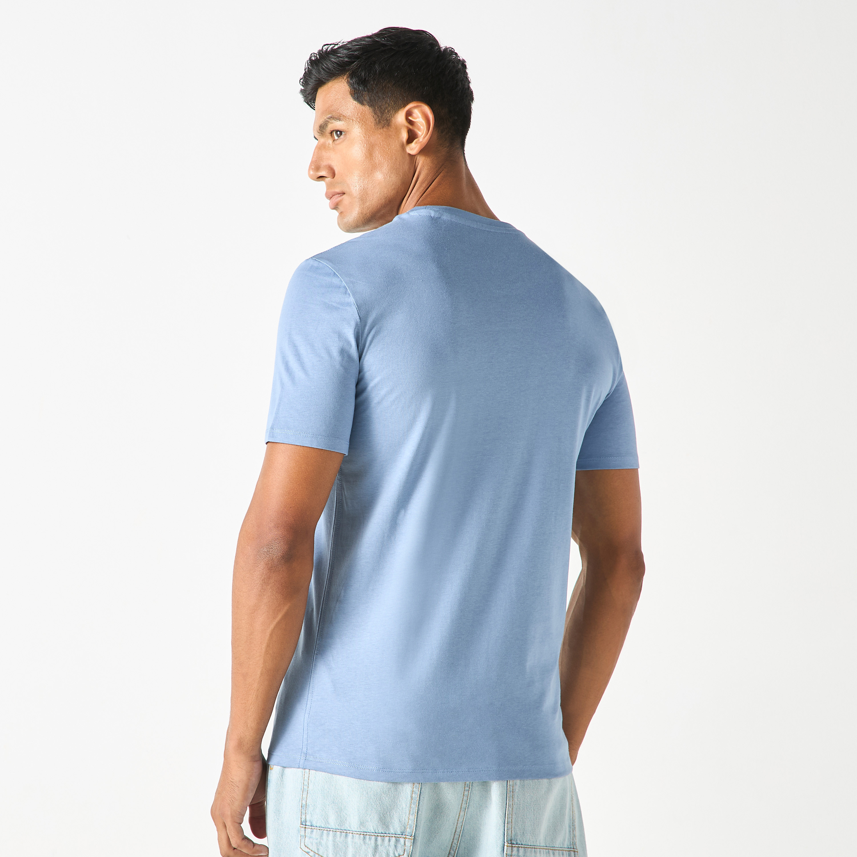 Guess Logo Print Crew Neck T-shirt with Short Sleeves-men-clothing-tshirtsandpolos-tshirts-image-4