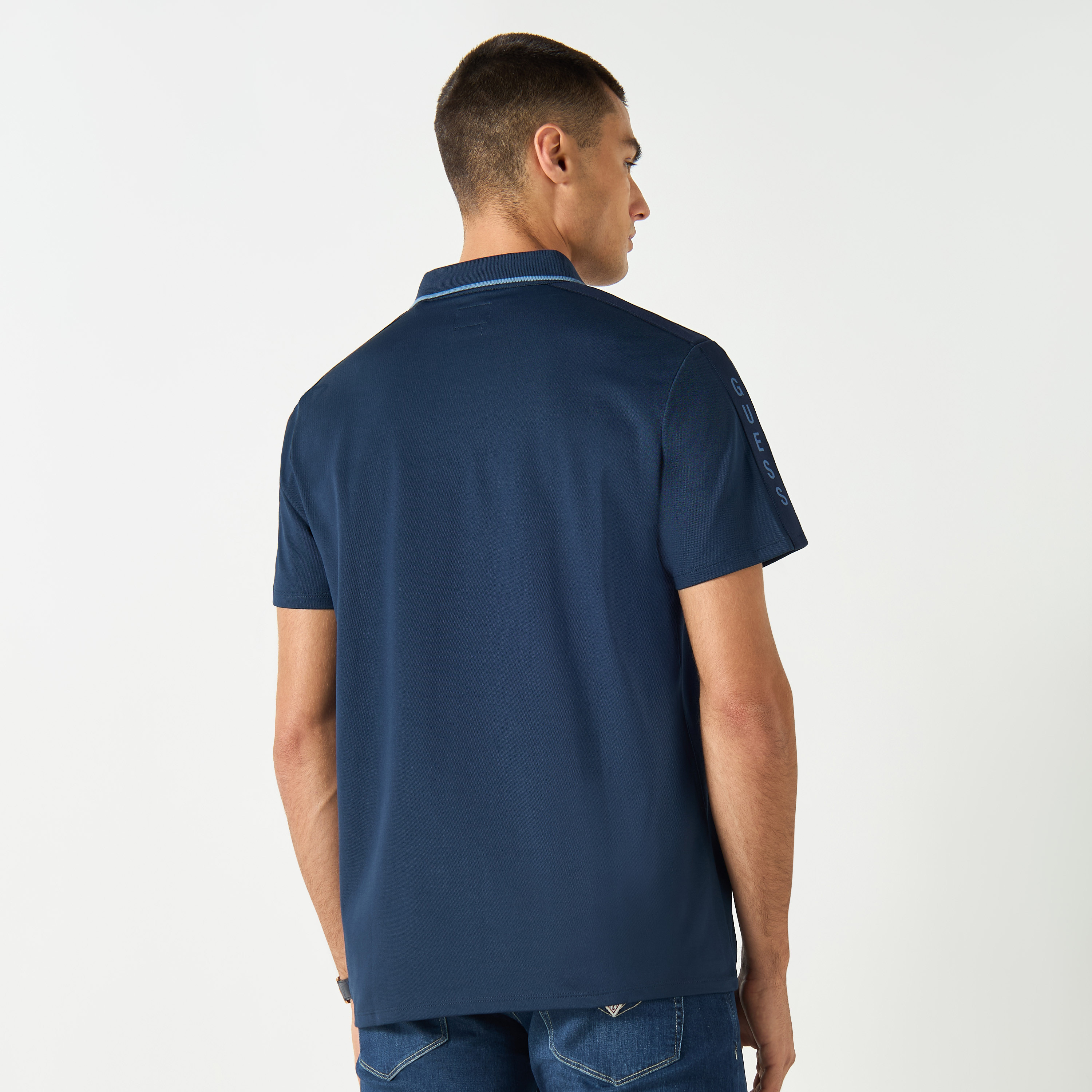 تيشيرت بولو بأكمام قصيرة وتفاصيل شريط من جيس-men-clothing-tshirtsandpolos-polos-image-3
