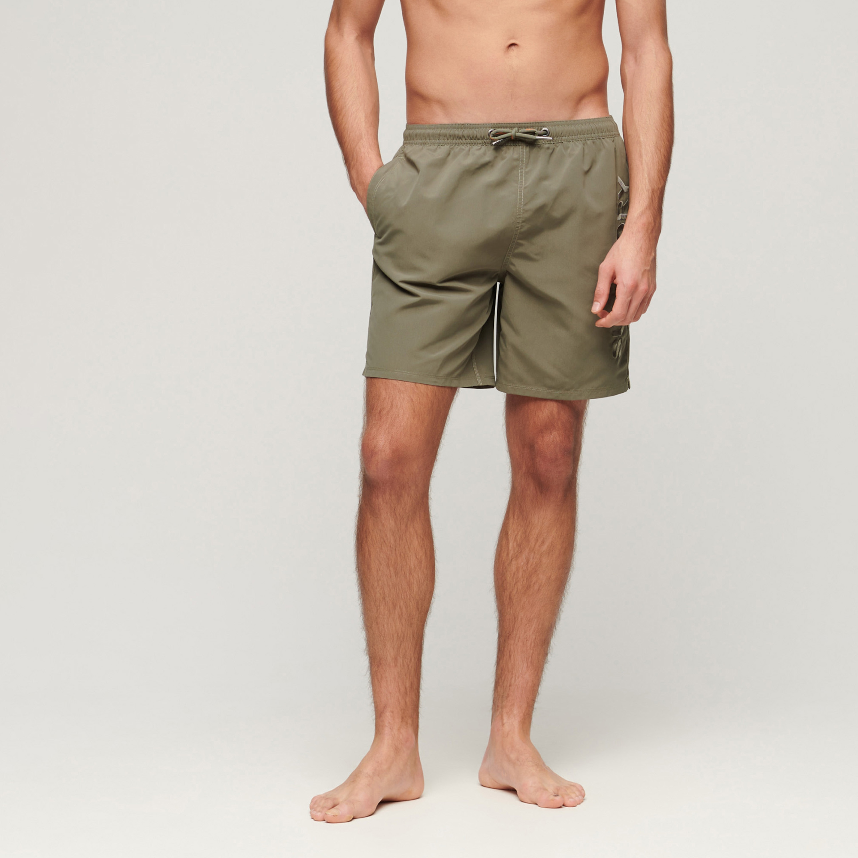شورتس سباحة برباط مع مقاس 17 بوصة بشعار مطرز من سوبردراي بريميوم-men-clothing-bottoms-shorts-image-5