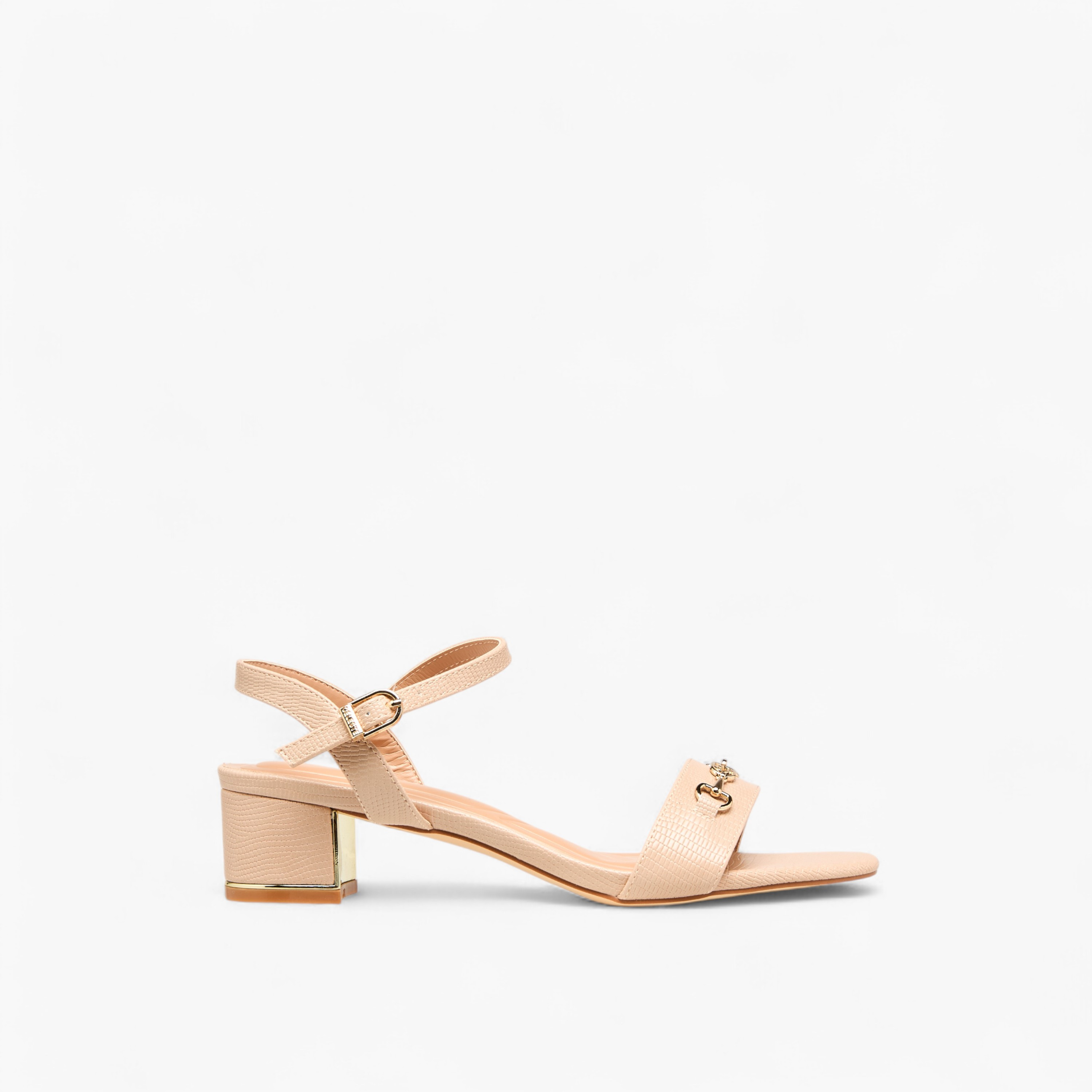 صندل بكعب سميك سادة وإبزيم إغلاق للنساء من سيليست-women-shoes-sandals-heeled-image-8