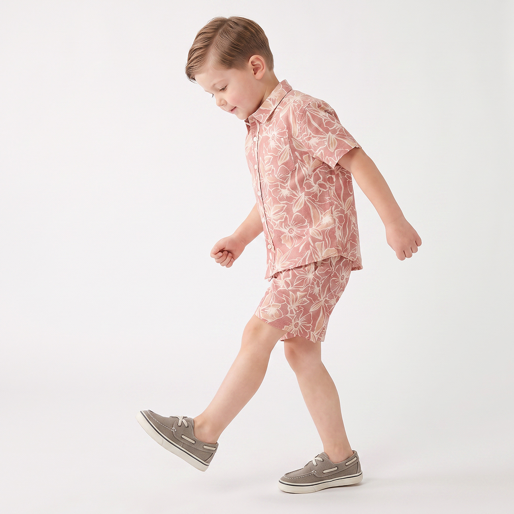 طقم شورت وقميص بياقة عادية وأكمام قصيرة وطبعات من جونيورز-boys-clothing-setsandcoords-image-1