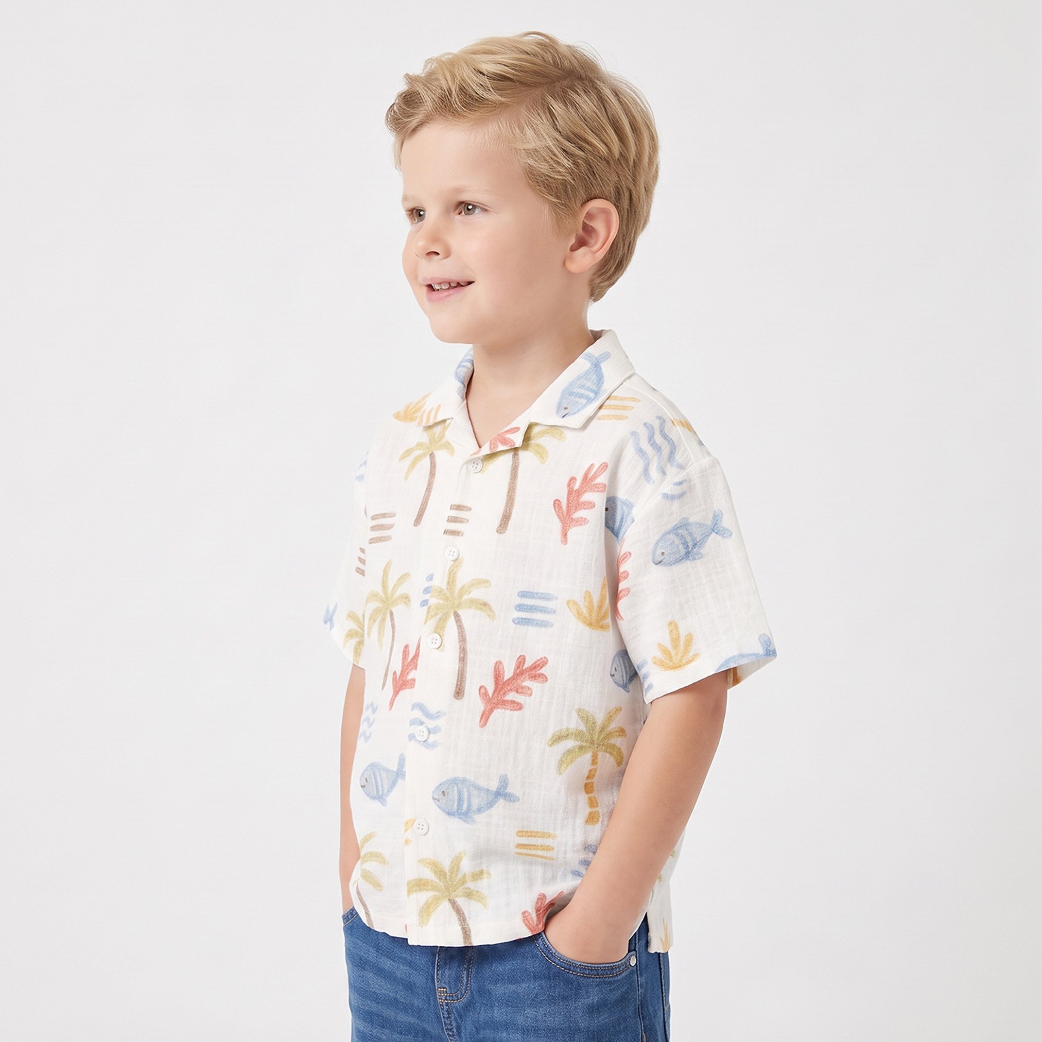 قميص بطبعات استوائية وأكمام قصيرة-boys-clothing-shirts-image-1