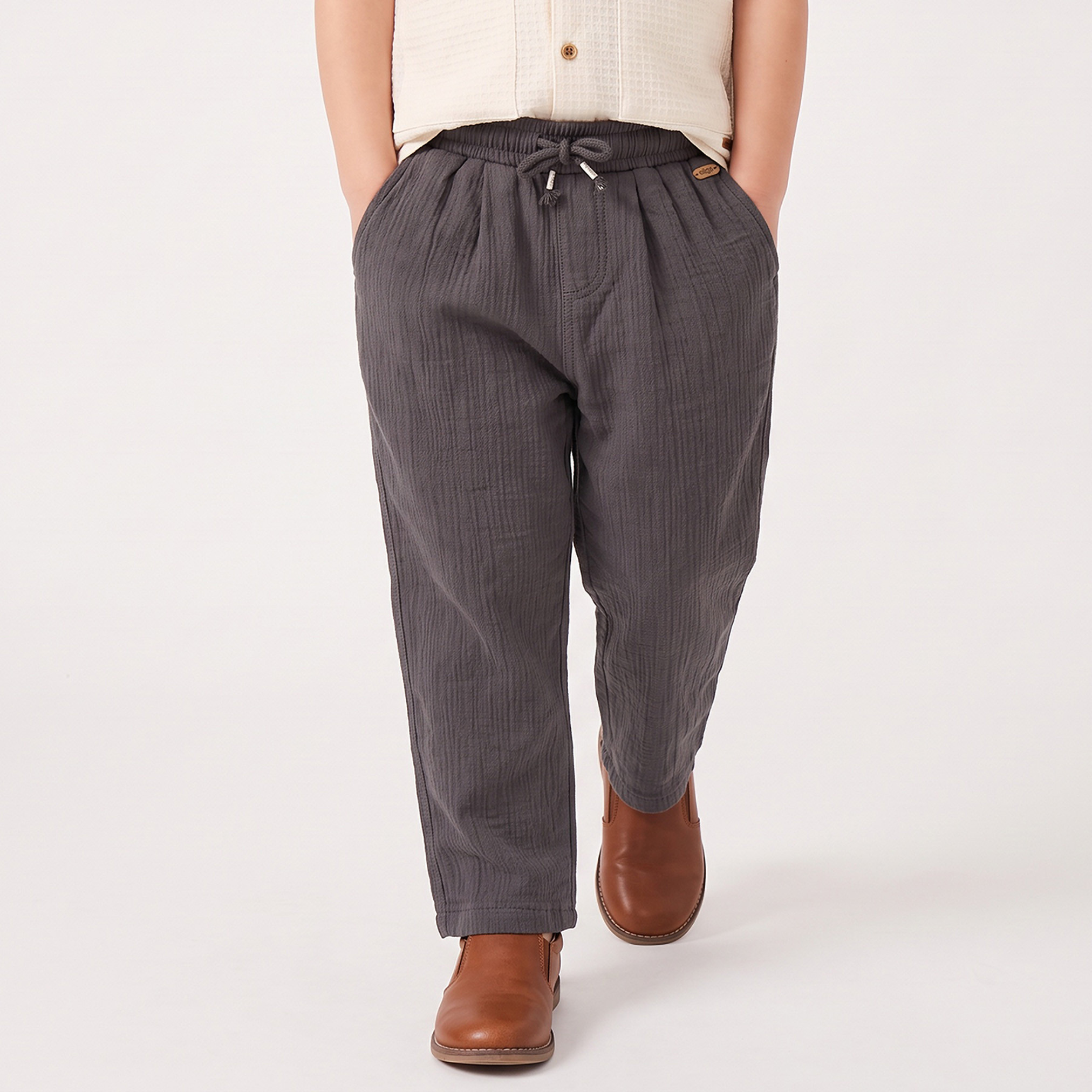 بنطلون بقصة مريحة وجيوب وخصر مطاطي برباط إغلاق من إليجو-boys-clothing-bottoms-trousers-image-1