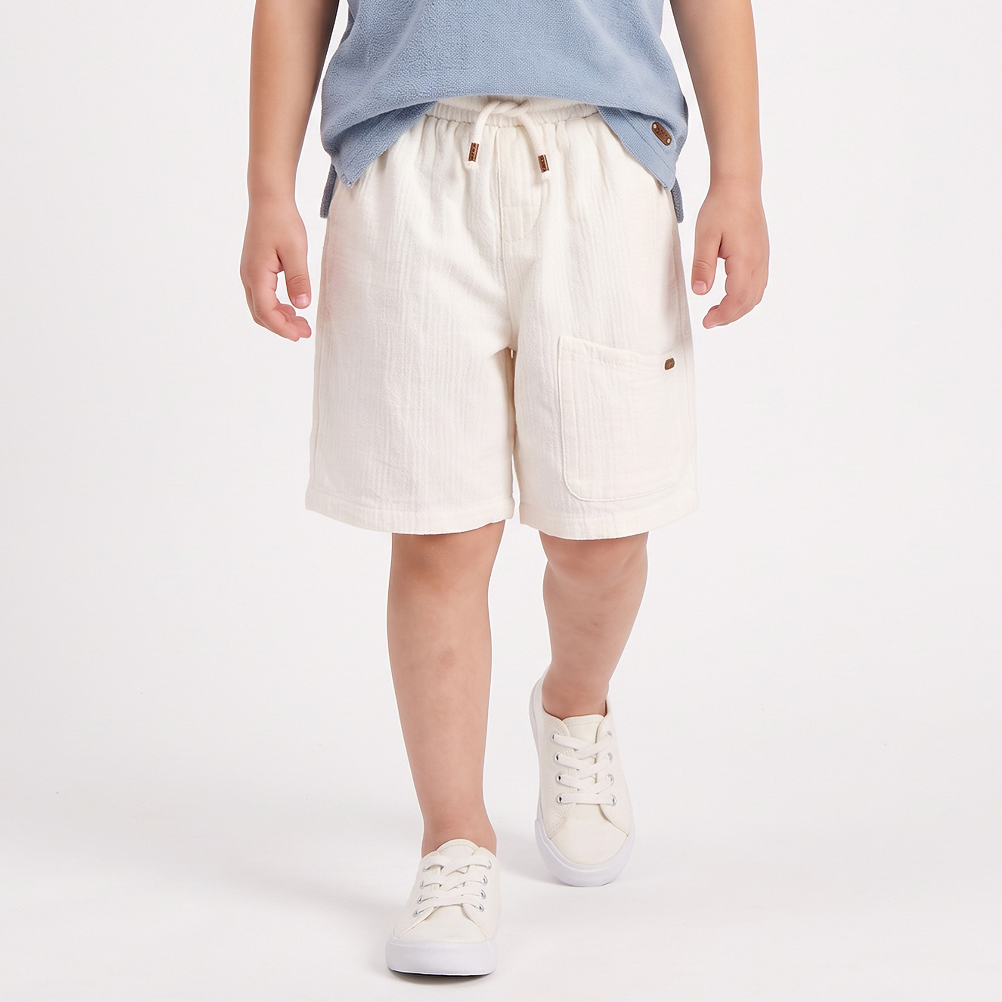 شورت بطول الركبة وخصر مطاطي برباط إغلاق وجيب-baby-boys-clothing-bottoms-shorts-image-1