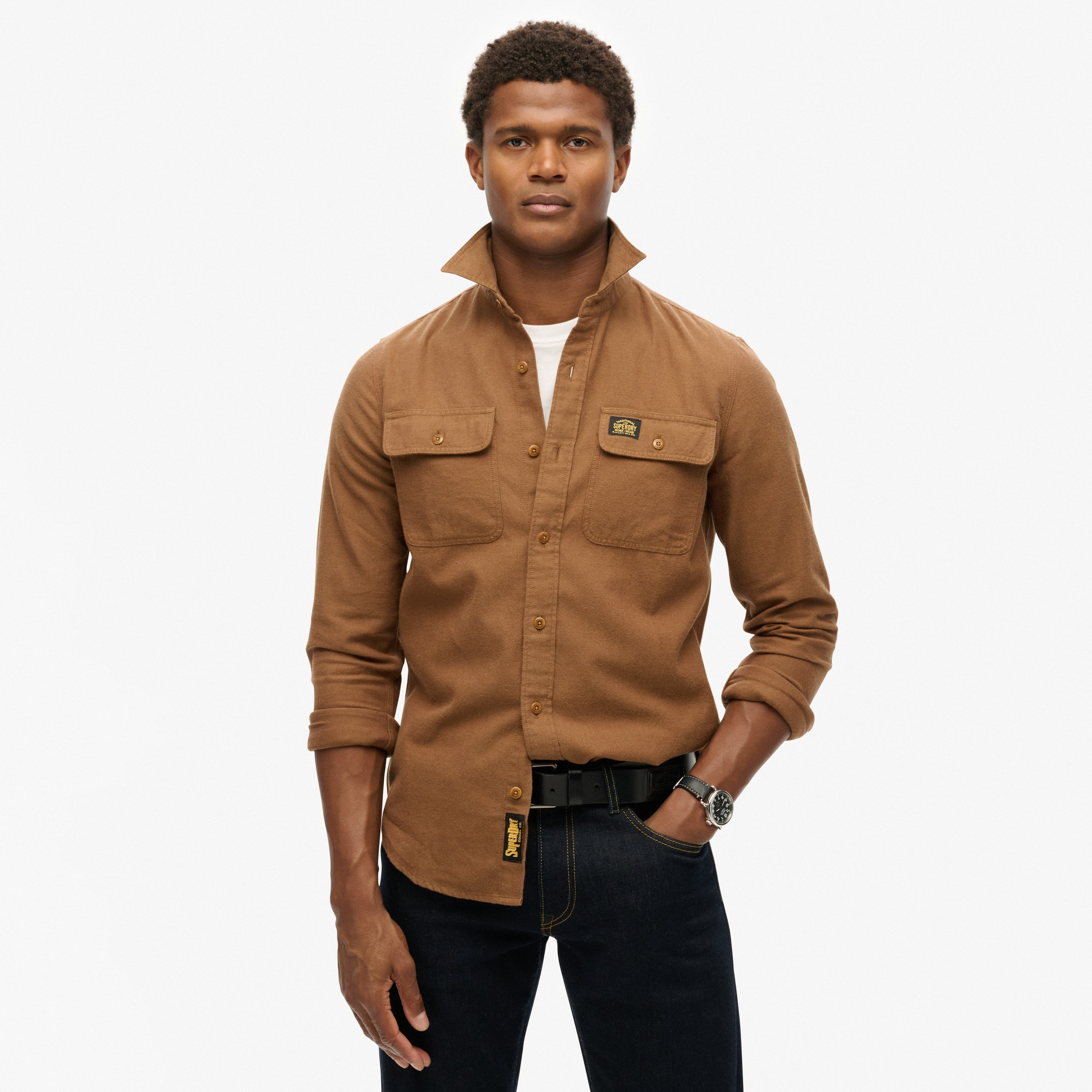 قميص رجالي سادة بأكمام طويلة وياقة مدببة من سوبردراي-men-clothing-shirts-image-1