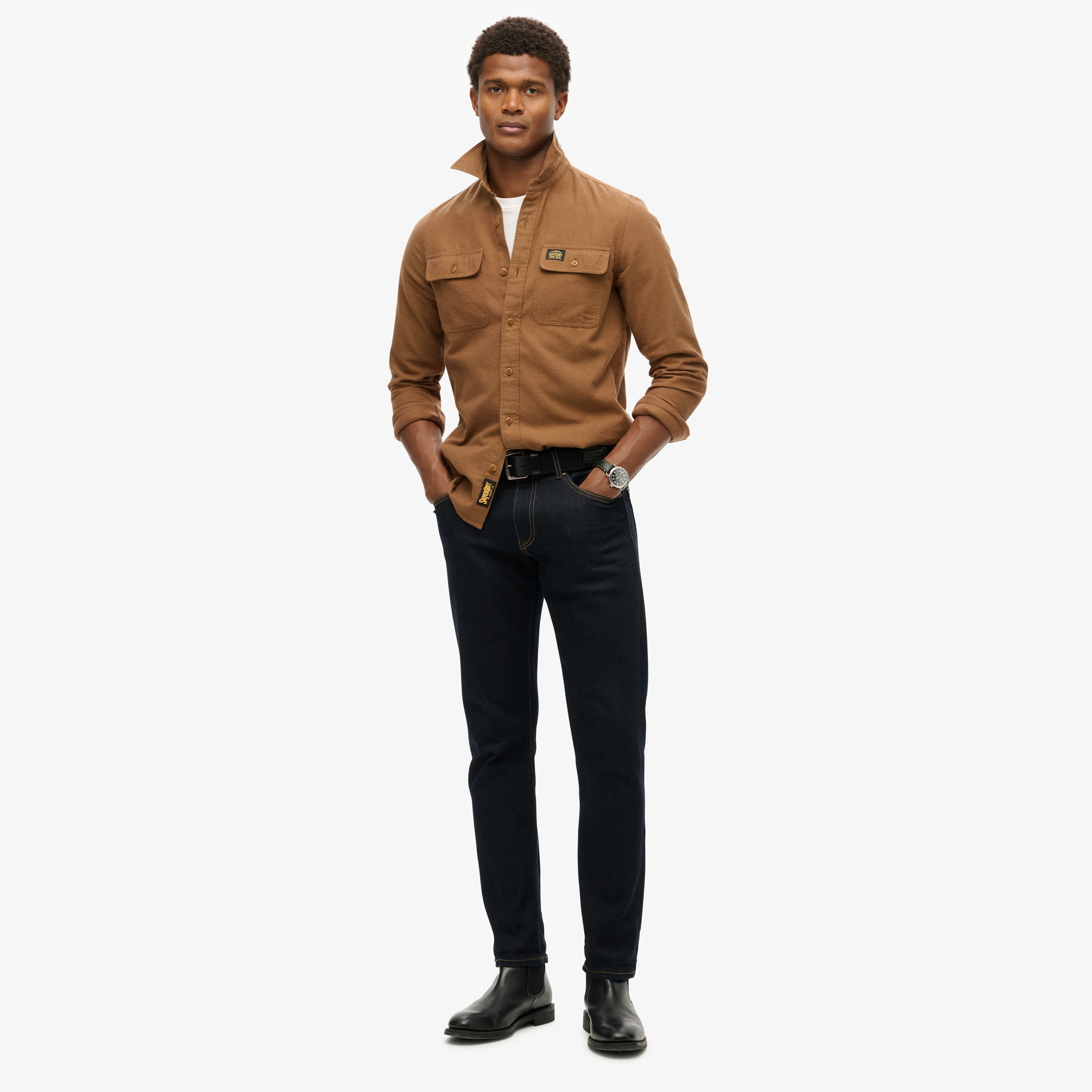 قميص رجالي سادة بأكمام طويلة وياقة مدببة من سوبردراي-men-clothing-shirts-image-2