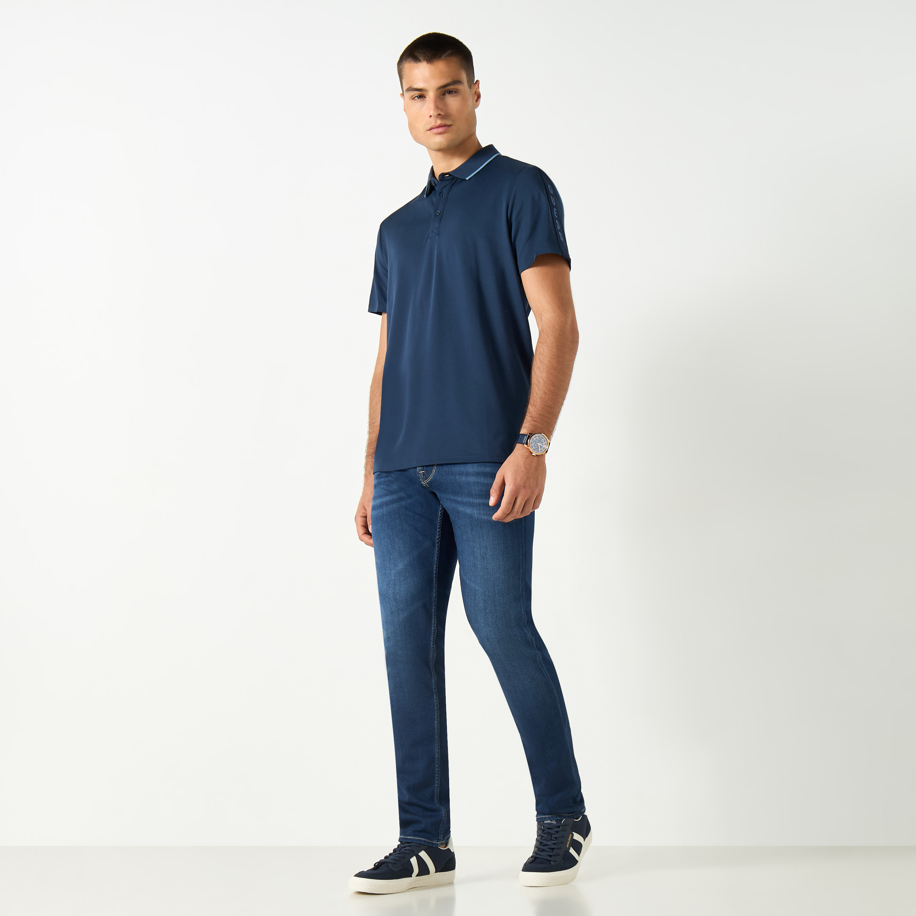 بنطلون جينز سادة بقصة سليم وجيوب من جيس-men-clothing-bottoms-jeans-image-2