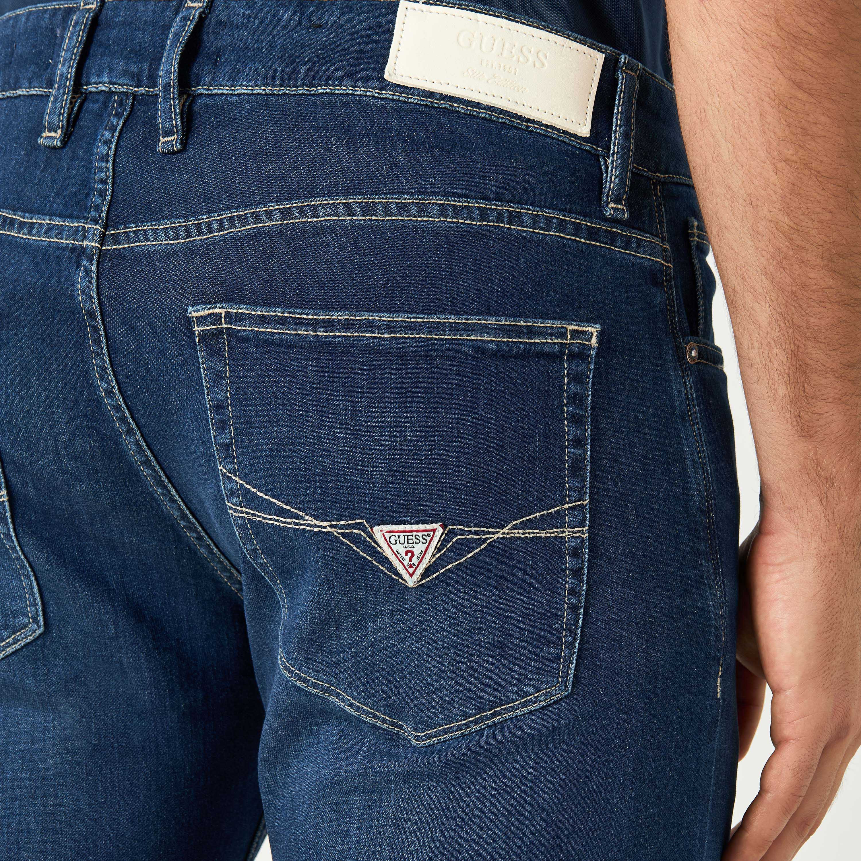 بنطلون جينز سادة بقصة سليم وجيوب من جيس-men-clothing-bottoms-jeans-image-4