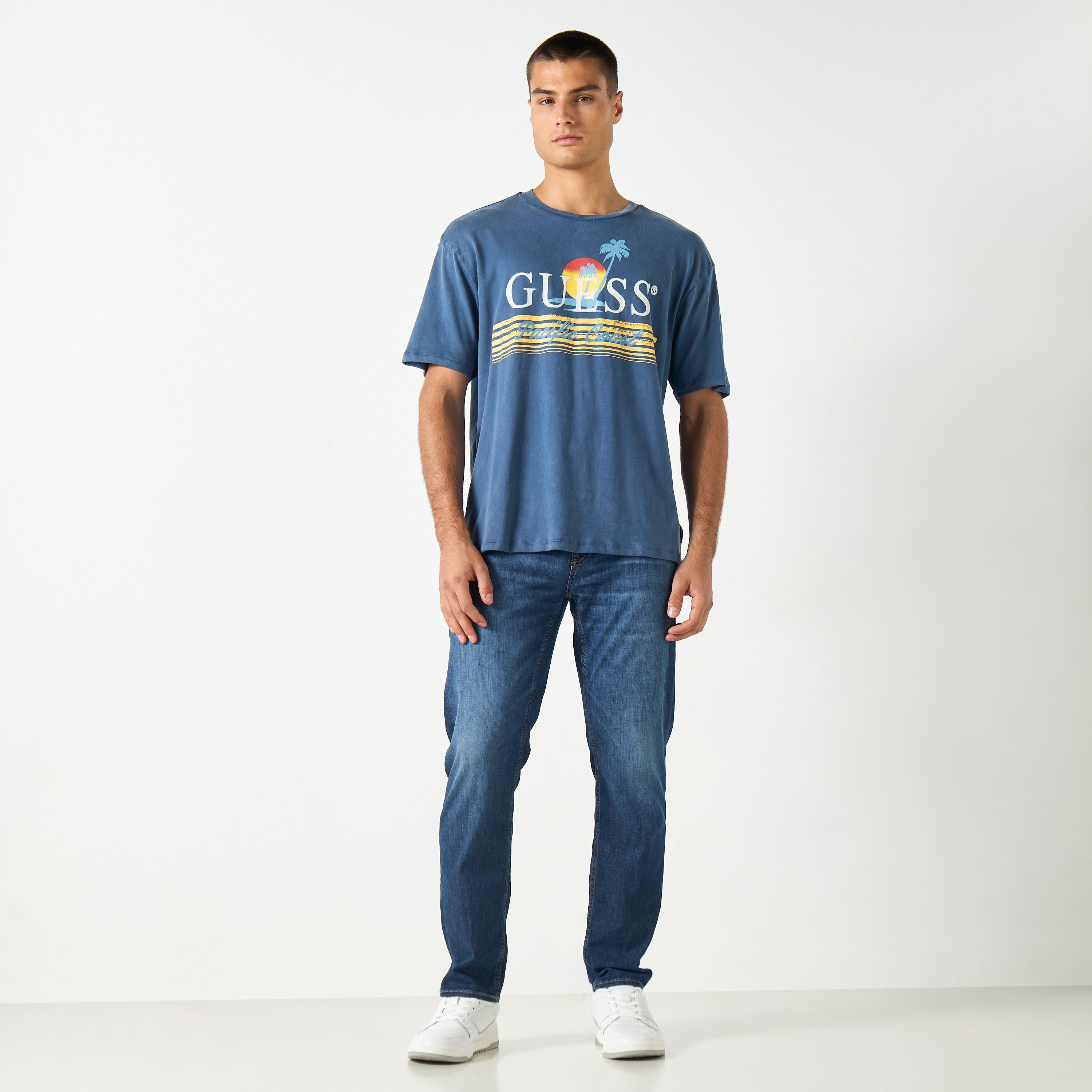Guess Graphic Print Crew Neck T-shirt with Short Sleeves-men-clothing-tshirtsandpolos-tshirts-image-2