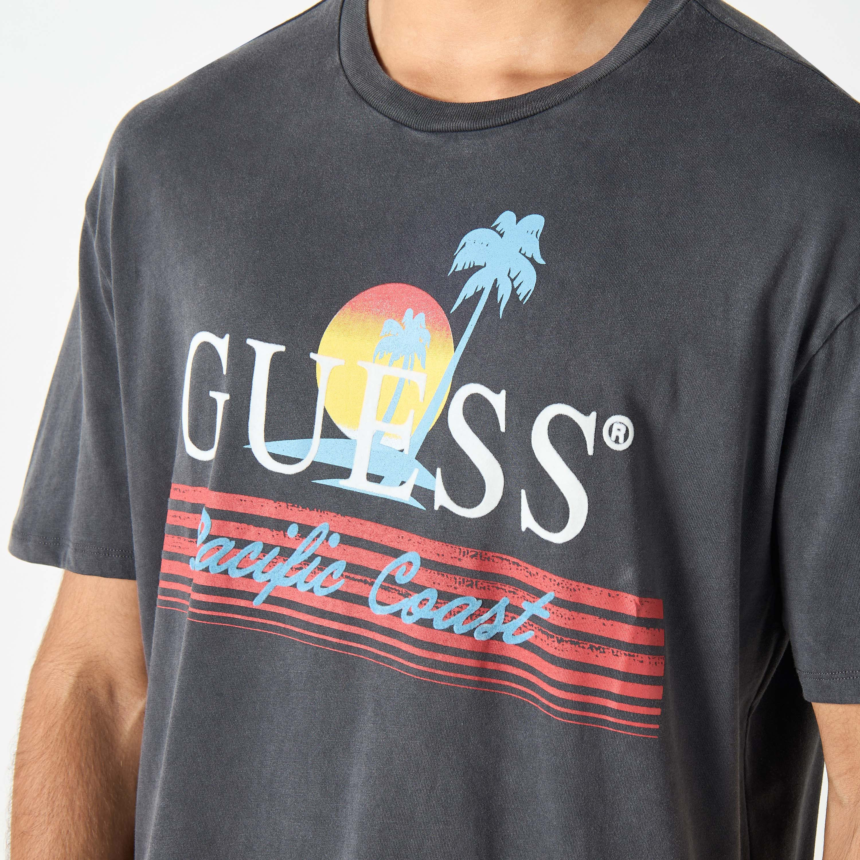 Guess Graphic Print Crew Neck T-shirt with Short Sleeves-men-clothing-tshirtsandpolos-tshirts-image-4