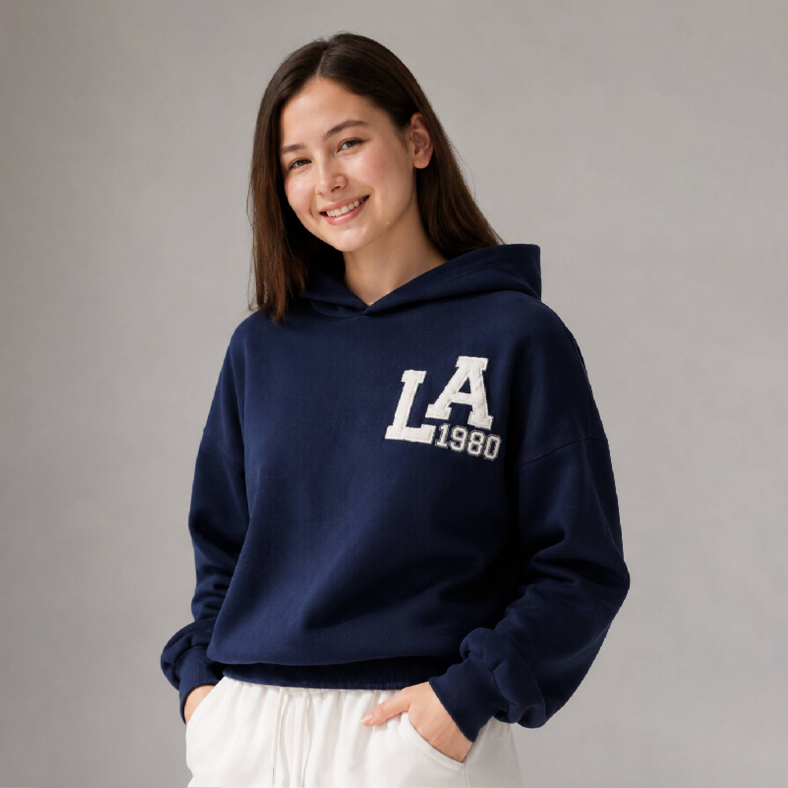 هودي بأكمام طويلة ومطرز بعبارة (LA 1980) من ديركجي-girls-clothing-sweatshirts-image-1
