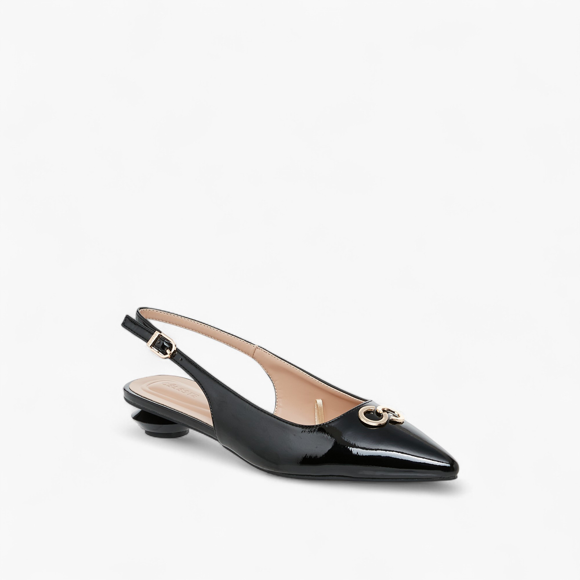 حذاء بمقدمة مدببة وإبزيم إغلاق وزينة ميتال للنساء من سيليست-women-shoes-heels-image-2