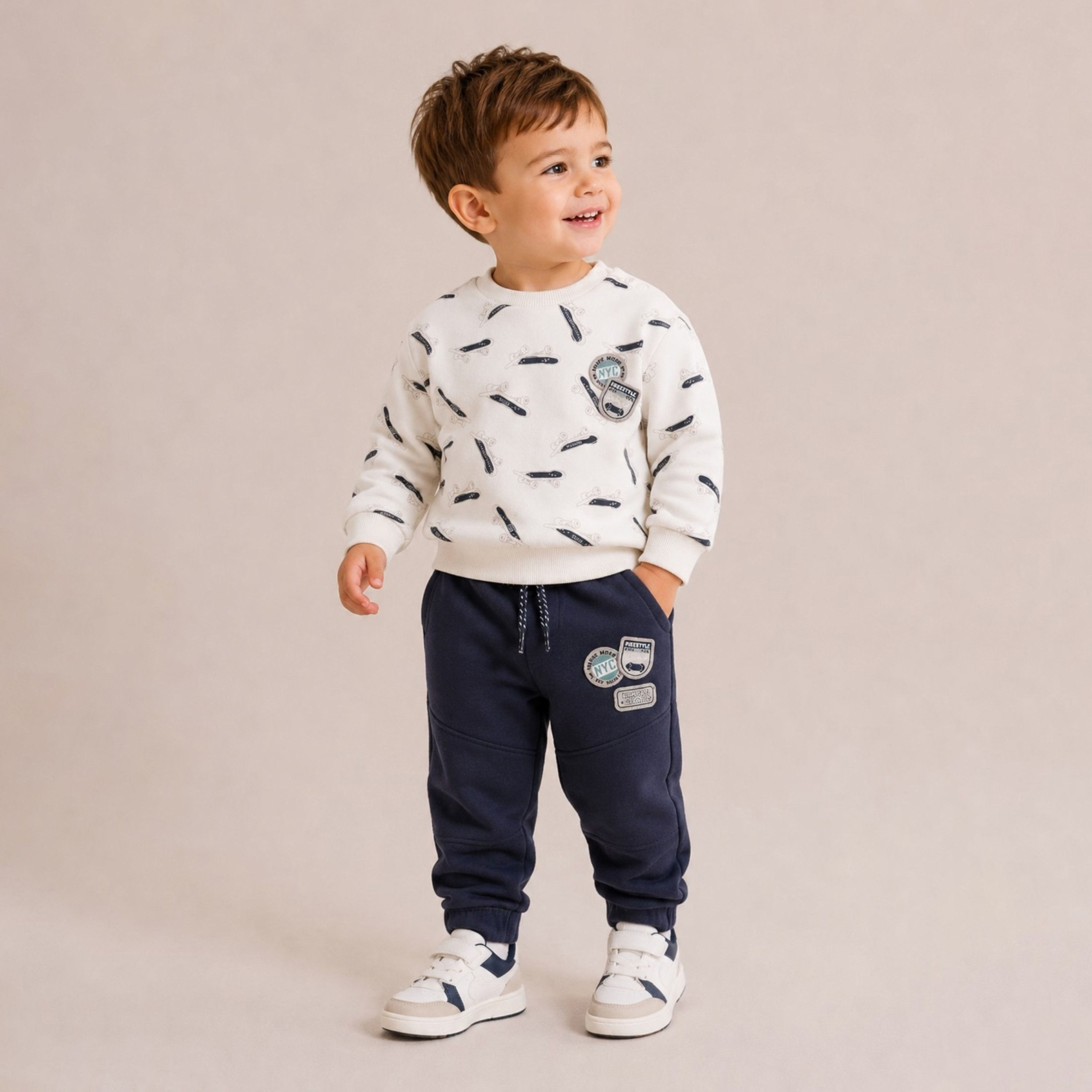 طقم سويت شيرت مطبوع برسمة لوح تزلج وأكمام طويلة وبنطال جوجر من ديركجي-boys-clothing-setsandcoords-image-1