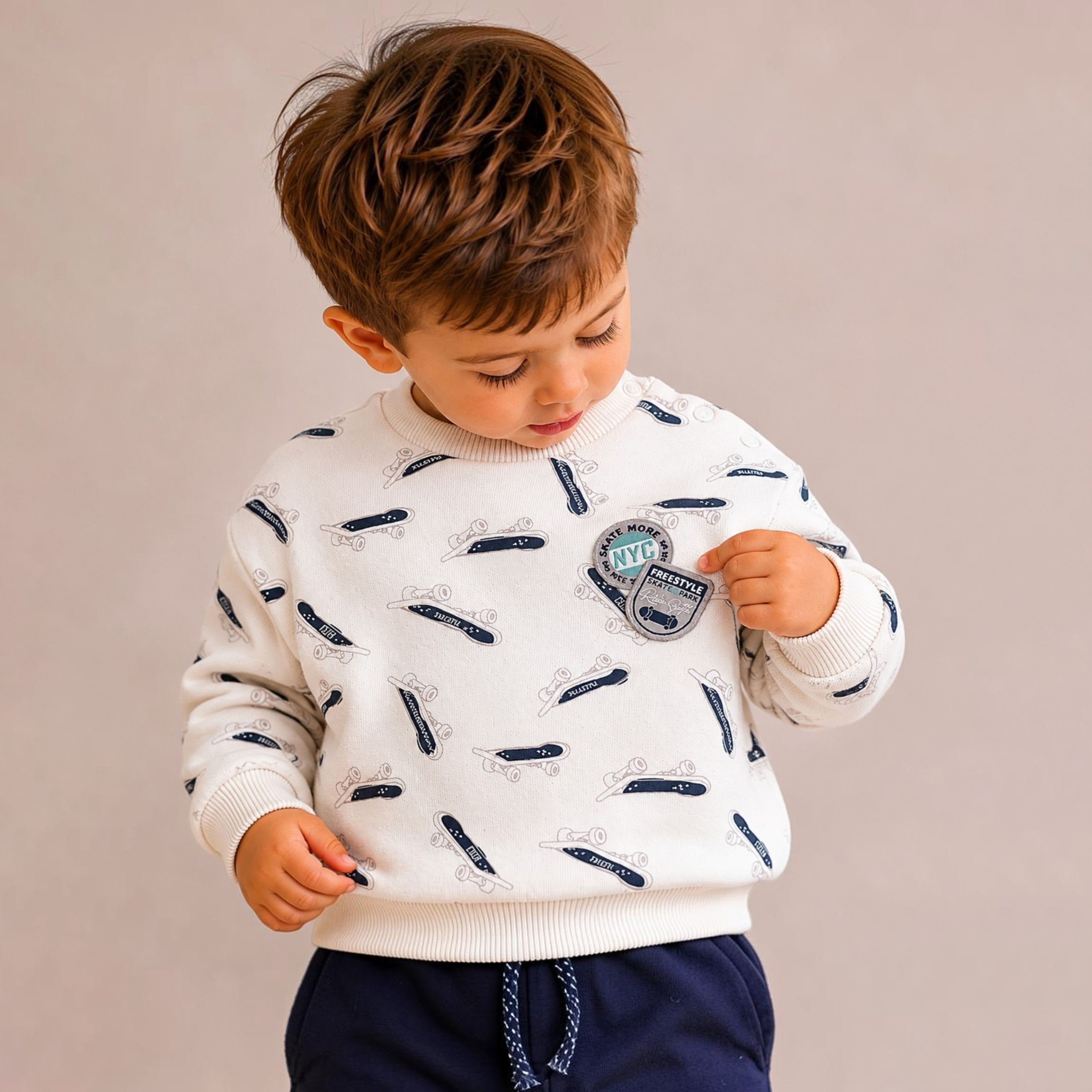 طقم سويت شيرت مطبوع برسمة لوح تزلج وأكمام طويلة وبنطال جوجر من ديركجي-boys-clothing-setsandcoords-image-2