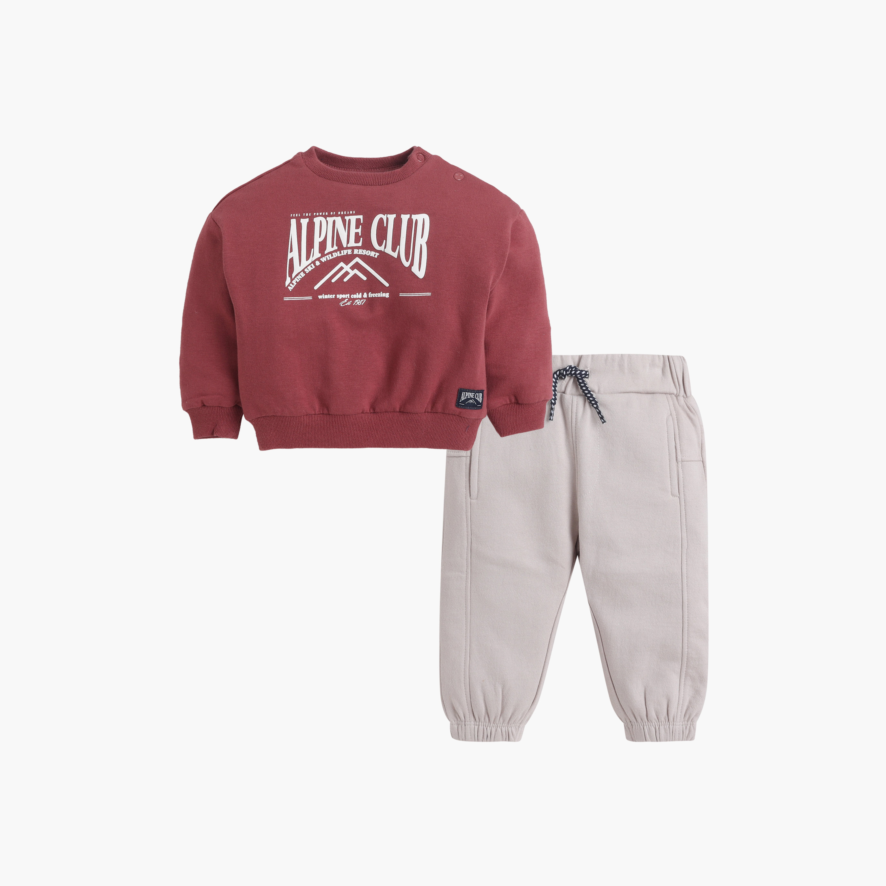 طقم سويت شيرت بأكمام طويلة بطبعة (Alpine Club) وبنطلون جوغر من ديركجي-baby-boys-clothing-setsandcoords-image-3
