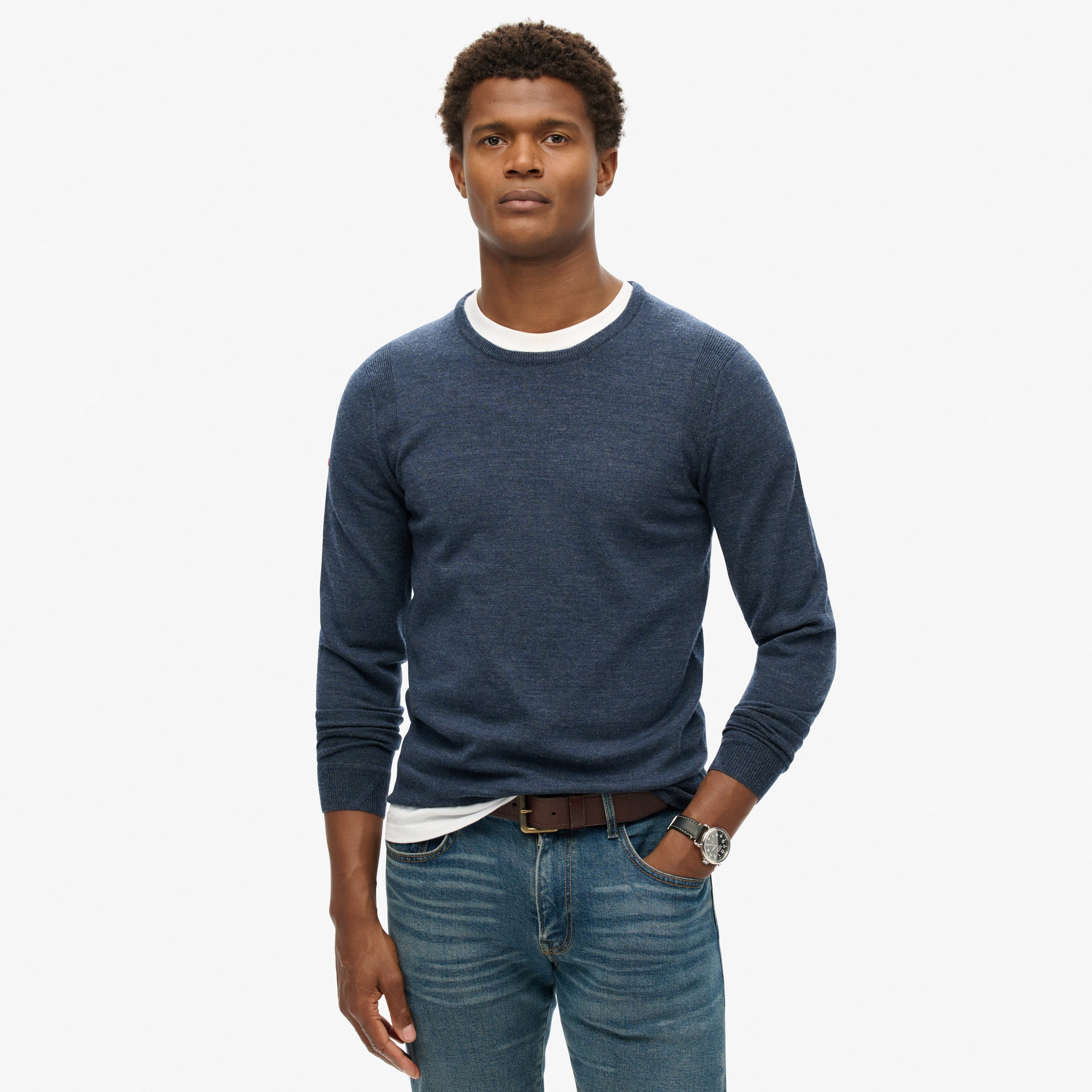 جامبر رجالي سادة برقبة دائرية وأكمام طويلة من سوبردراي-men-clothing-sweatersandpullovers-image-1