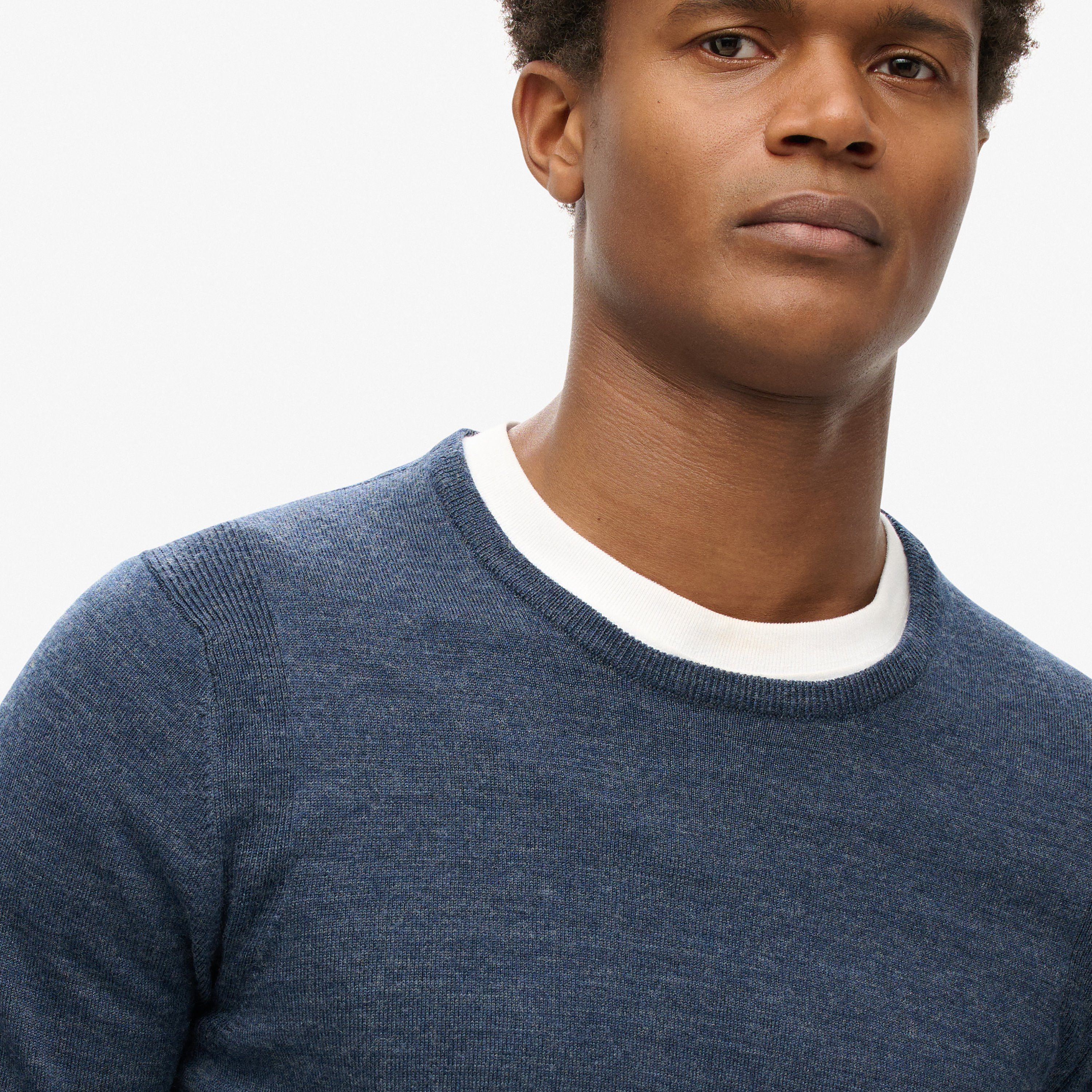 جامبر رجالي سادة برقبة دائرية وأكمام طويلة من سوبردراي-men-clothing-sweatersandpullovers-image-3