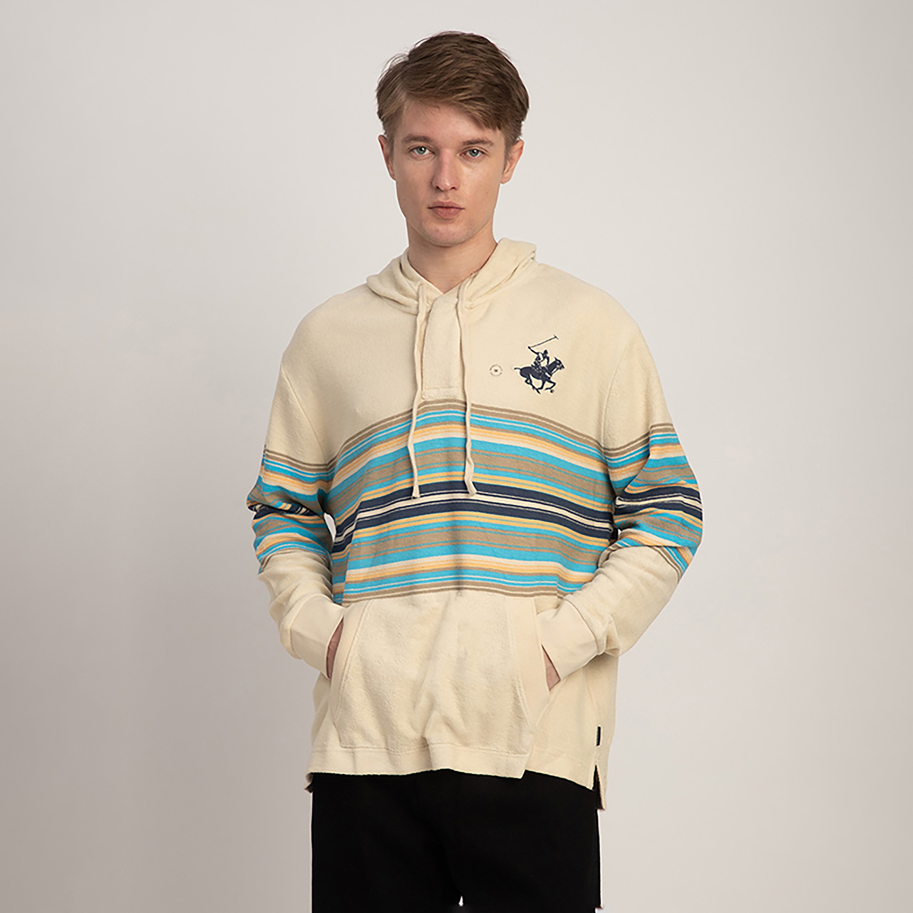 سويت شيرت رجالي مخطط بغطاء رأس وأكمام طويلة من بيفرلي هيلز بولو كلوب-men-winterwear-hoodiesandsweatshirts-image-1