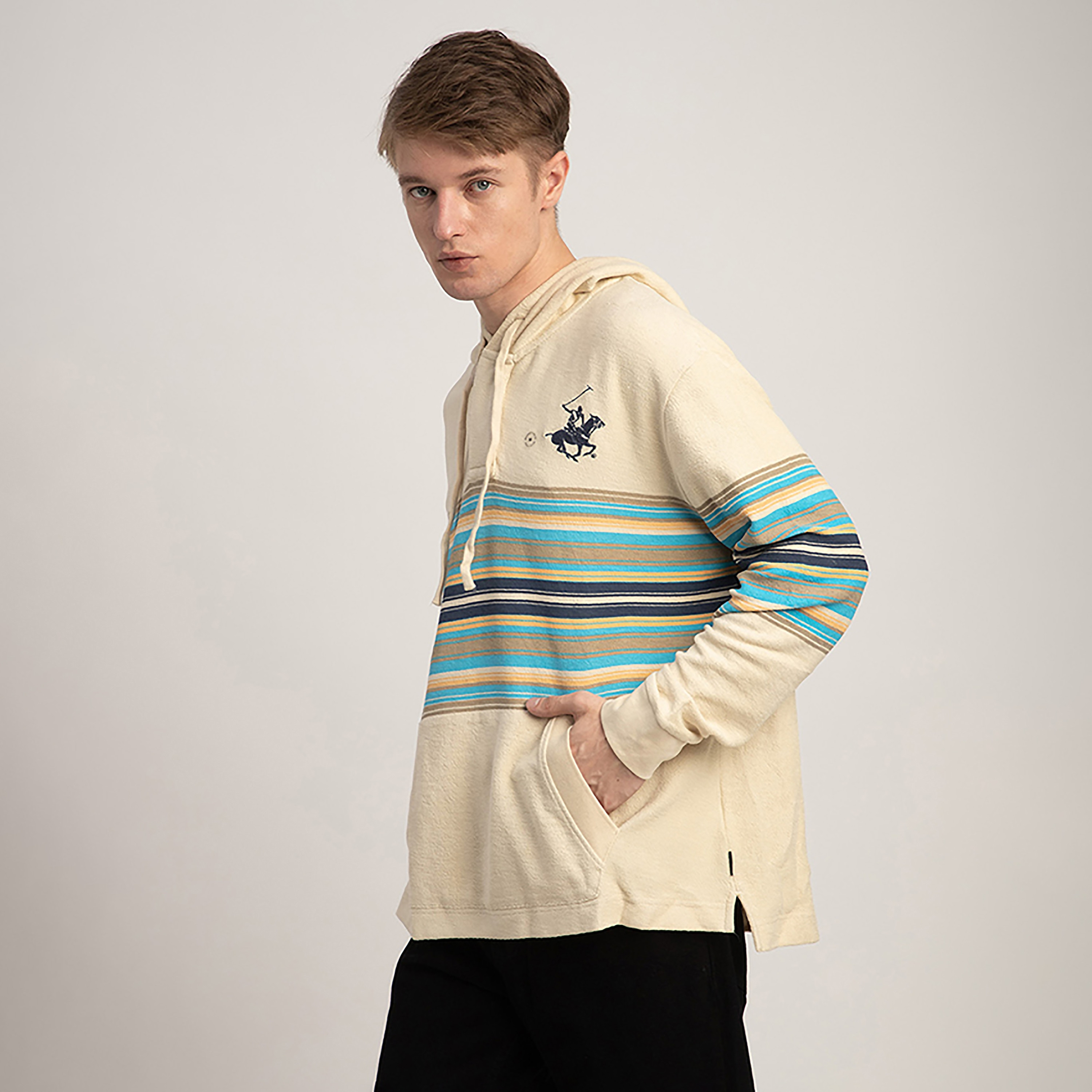 سويت شيرت رجالي مخطط بغطاء رأس وأكمام طويلة من بيفرلي هيلز بولو كلوب-men-winterwear-hoodiesandsweatshirts-image-2