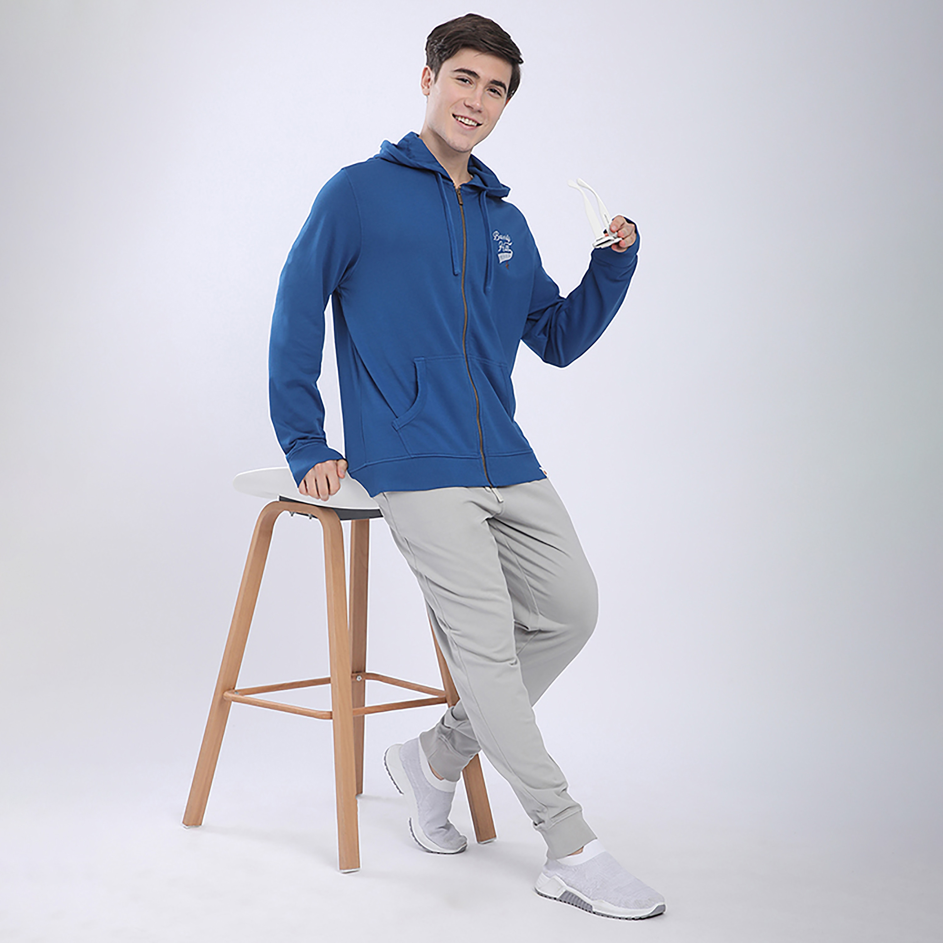 سويت شيرت رجالي بسحاب سادة بغطاء رأس وأكمام طويلة من بيفرلي هيلز بولو كلوب-men-winterwear-hoodiesandsweatshirts-image-2