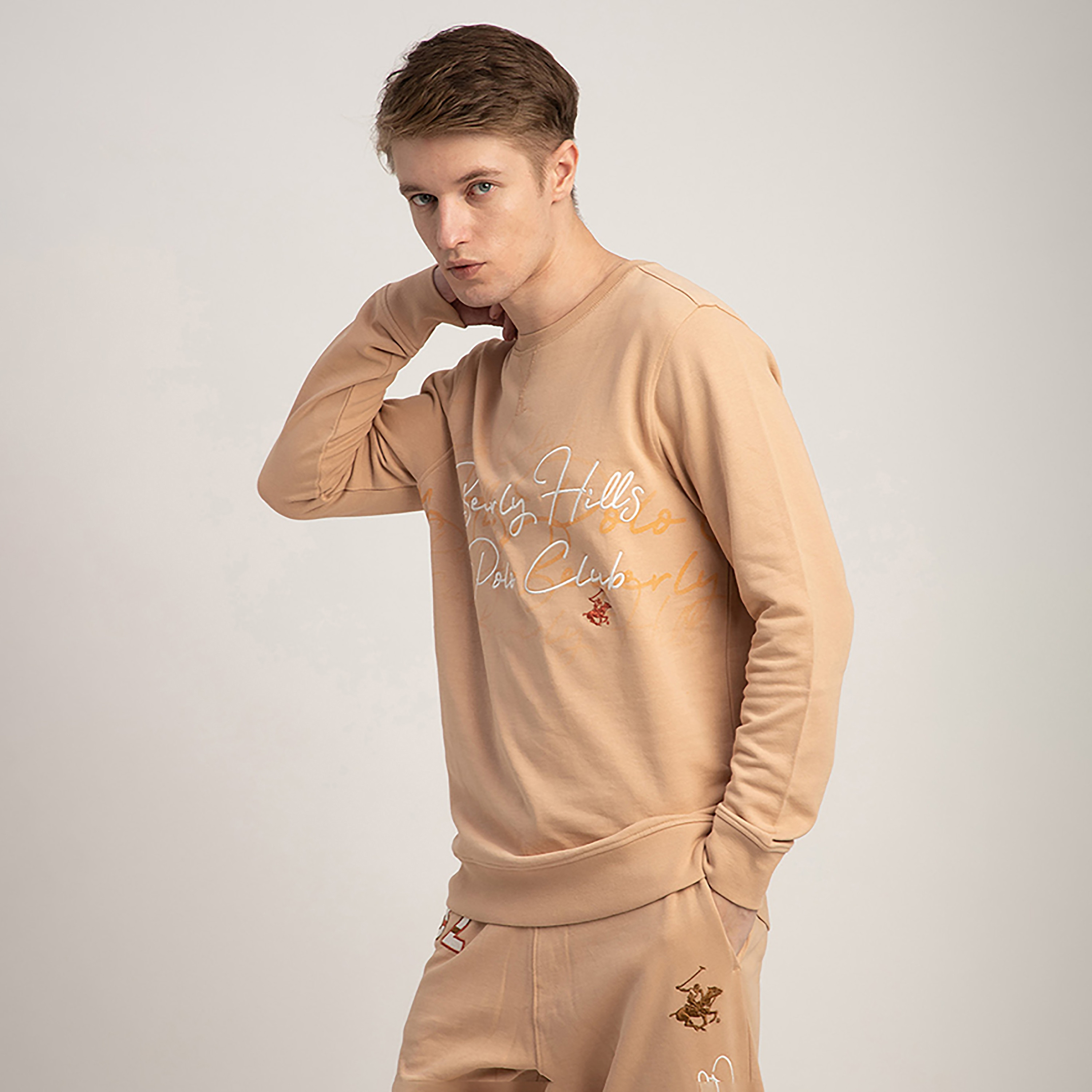 سويت شيرت رجالي بياقة مستديرة وأكمام طويلة مطرز من بيفرلي هيلز بولو كلوب-men-winterwear-hoodiesandsweatshirts-image-2