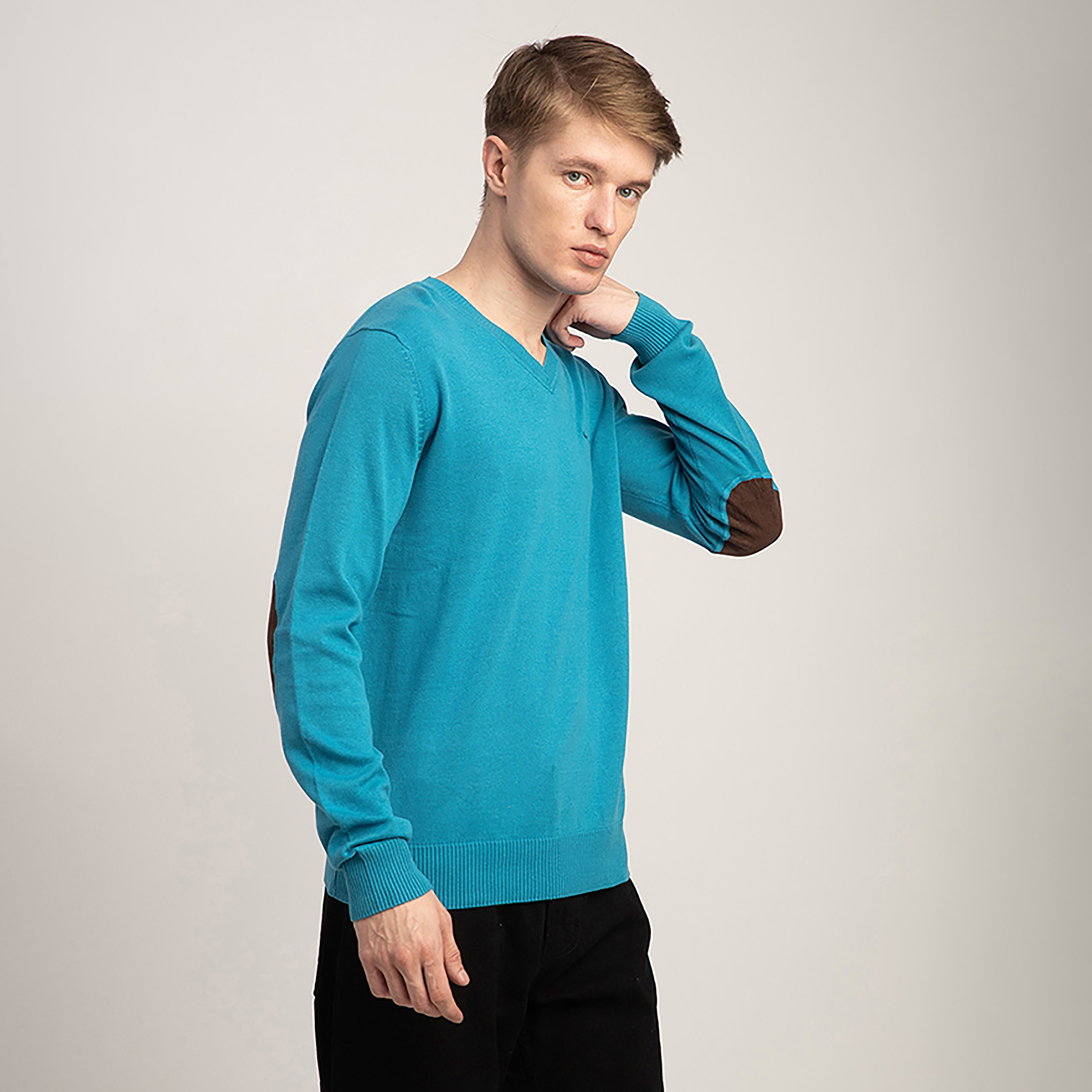 Beverly Hills Polo Club Plain V-Neck Long Sleeves Men's Pullover-men-clothing-sweatersandpullovers-image-4