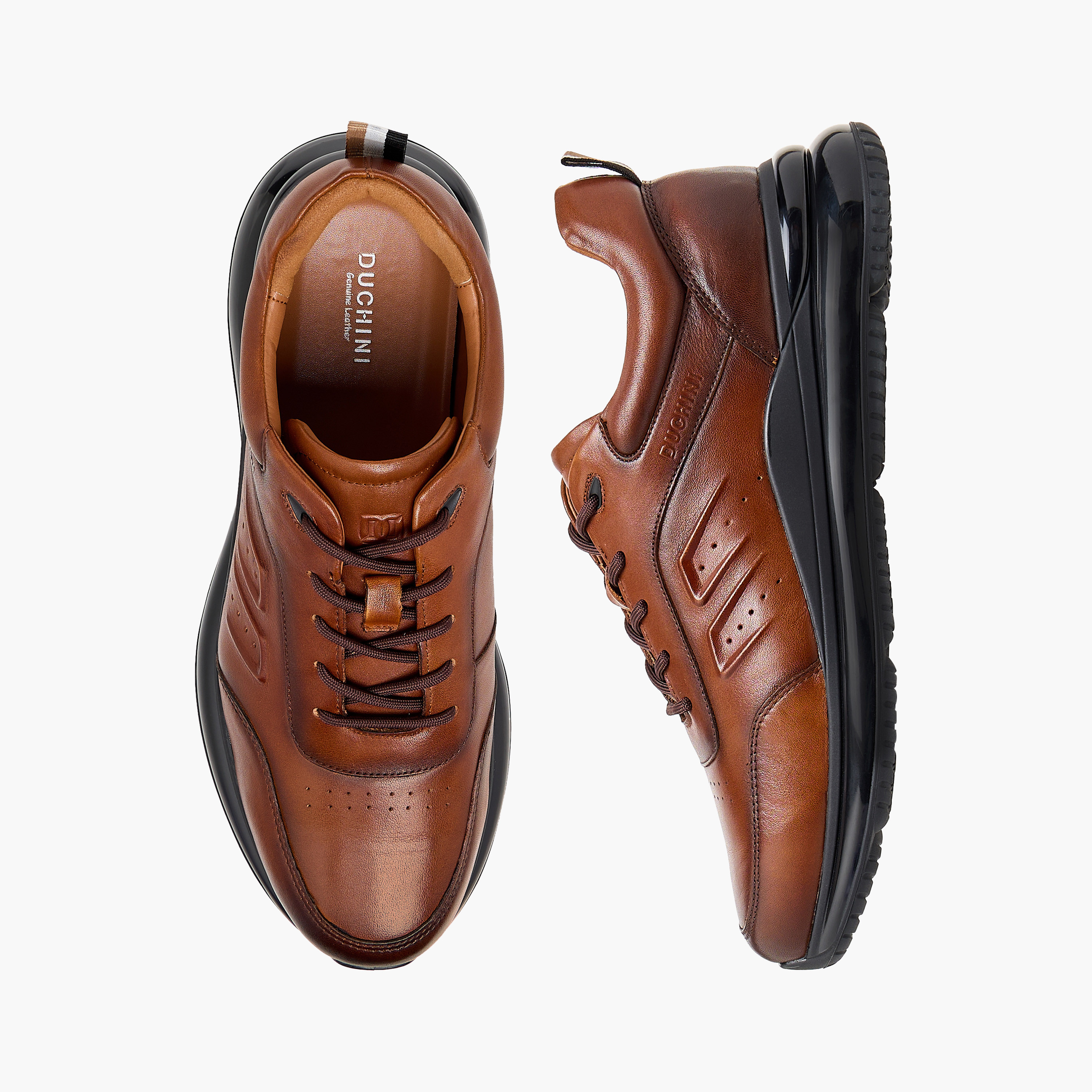 حذاء سنيكرز جلد برباط وألواح للرجال من دوتشيني-men-shoes-sneakers-image-1