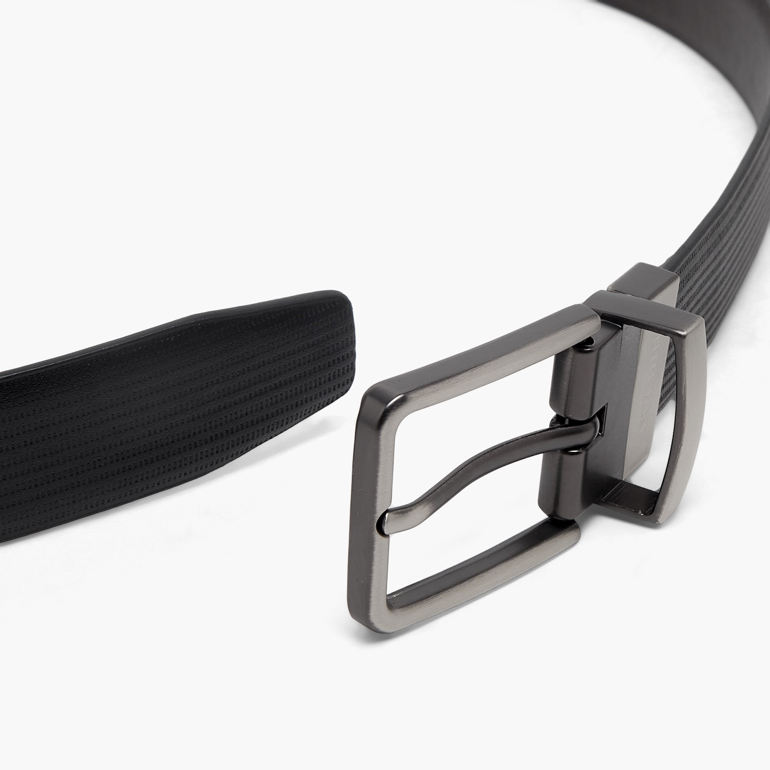 حزام بإبزيم دبوس للرجال من دوتشيني-men-beltsandwallets-belts-image-5