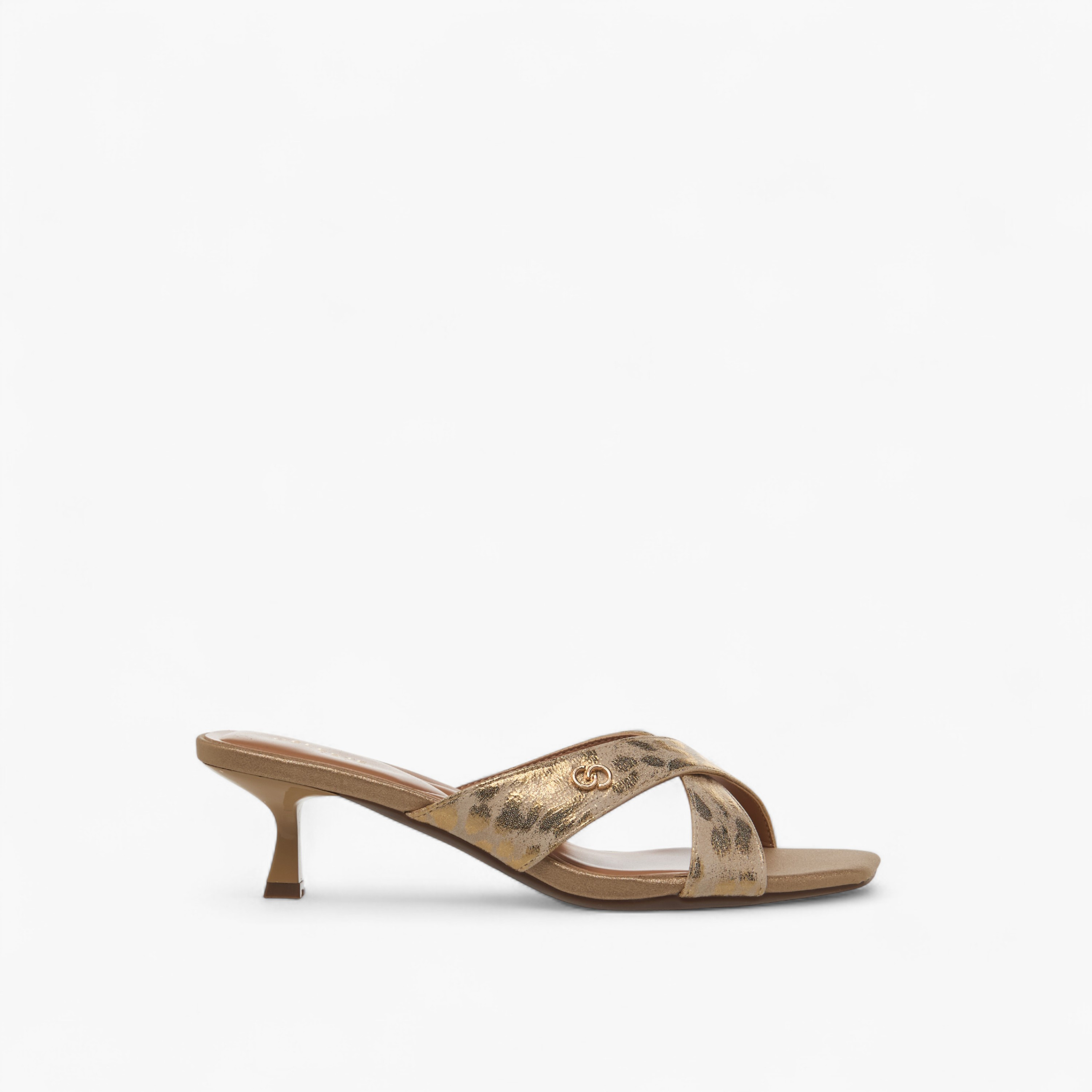 صندل بأحزمة متقاطعة وكعب صغير للنساء من سيليست-women-shoes-sandals-heeled-image-3