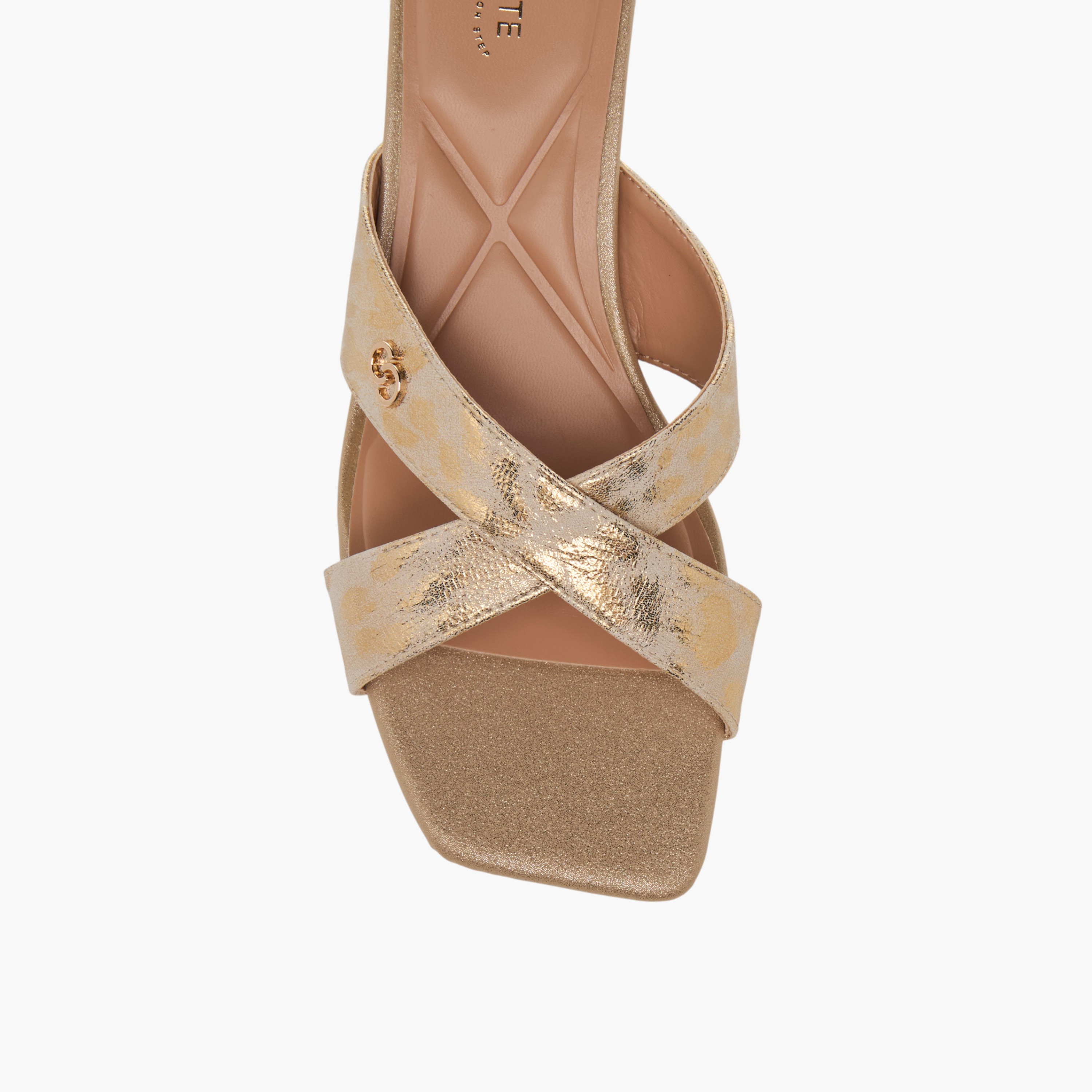 صندل بأحزمة متقاطعة وكعب صغير للنساء من سيليست-women-shoes-sandals-heeled-image-4