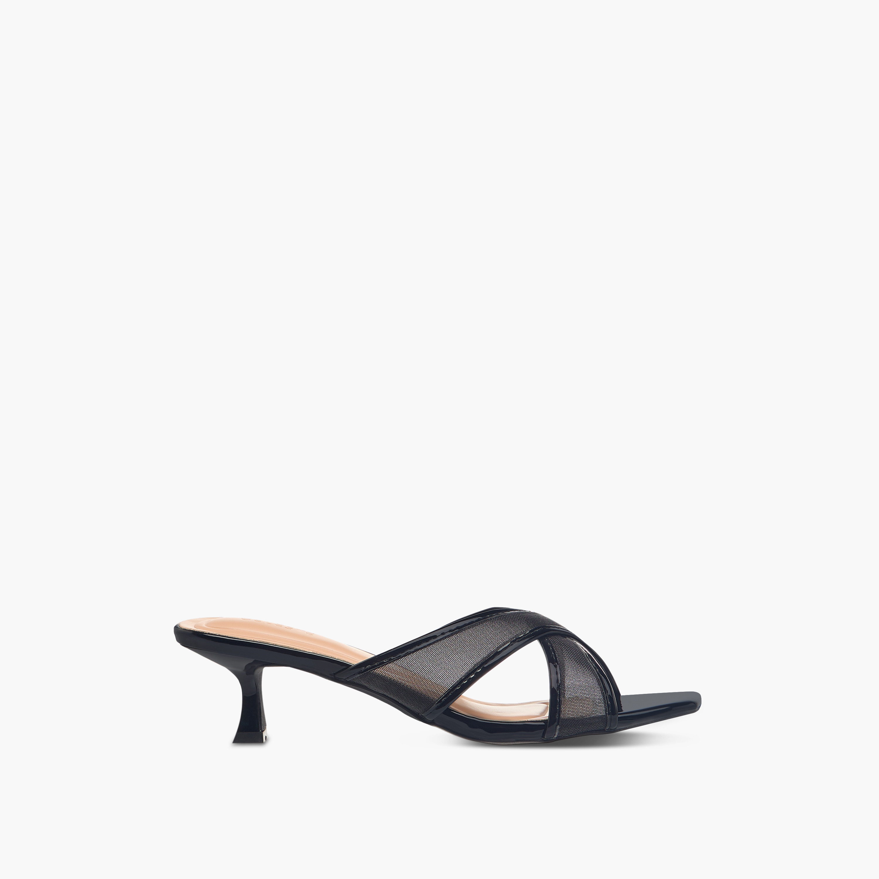 صندل بارز الملمس سهل الارتداء بحزام متقاطع وكعب صغير من سيليست-women-shoes-sandals-heeled-image-3