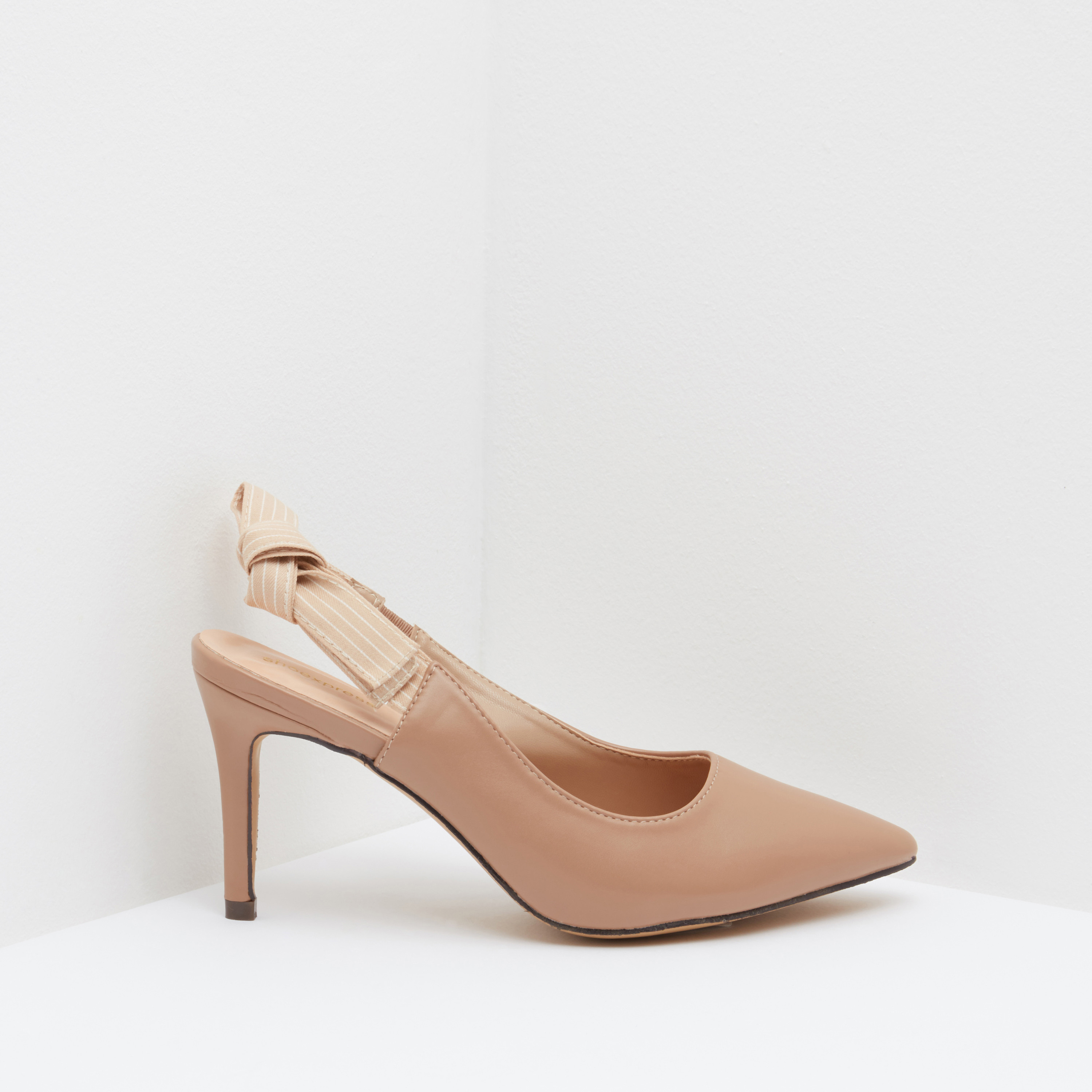 حذاء كلاسيكي بكعب ستيليتو وحزام خلفي بعقدة-women-shoes-heels-image-1