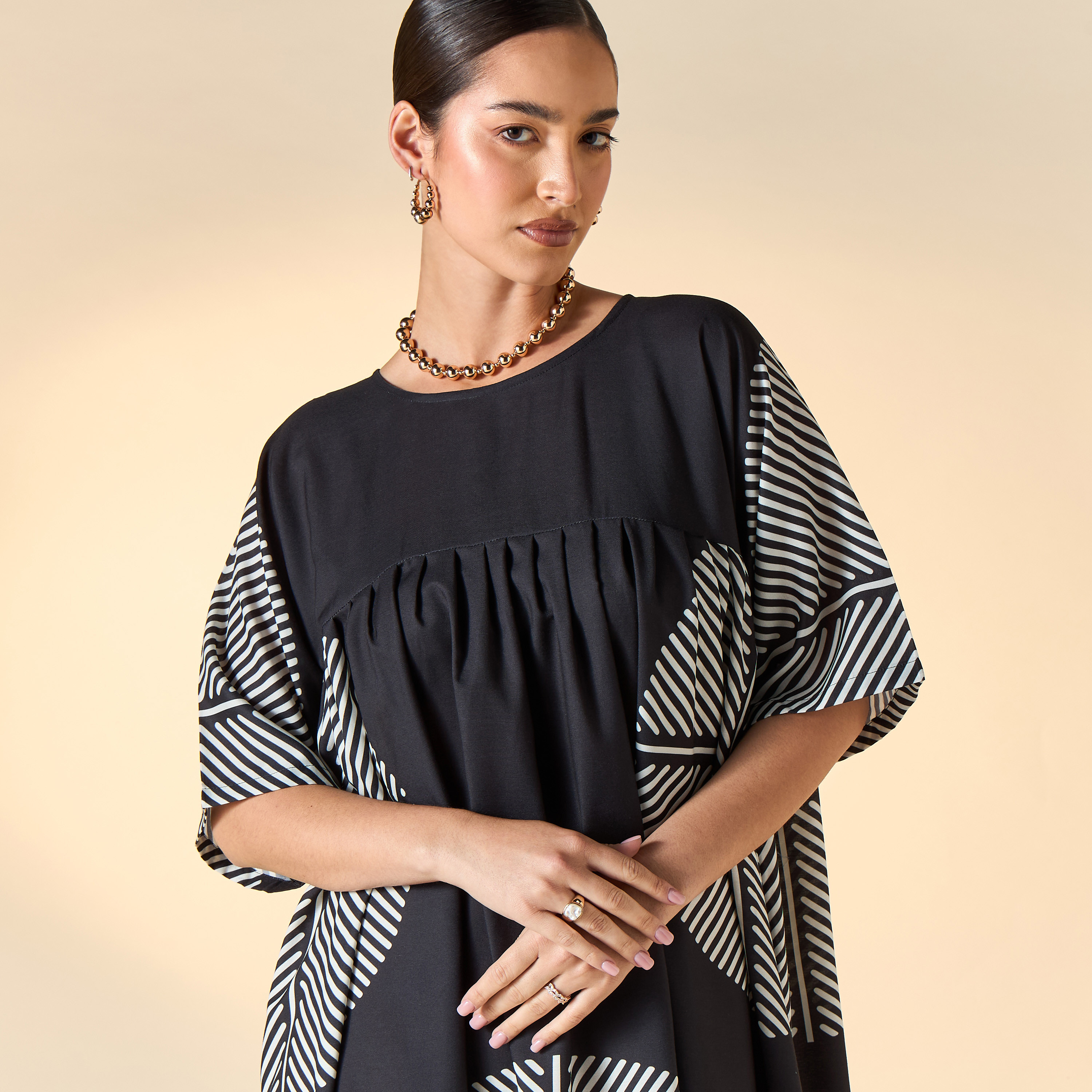 فستان ماكسي بأكمام قصيرة وكسرات وطبعات من فيور-women-clothing-dresses-image-4