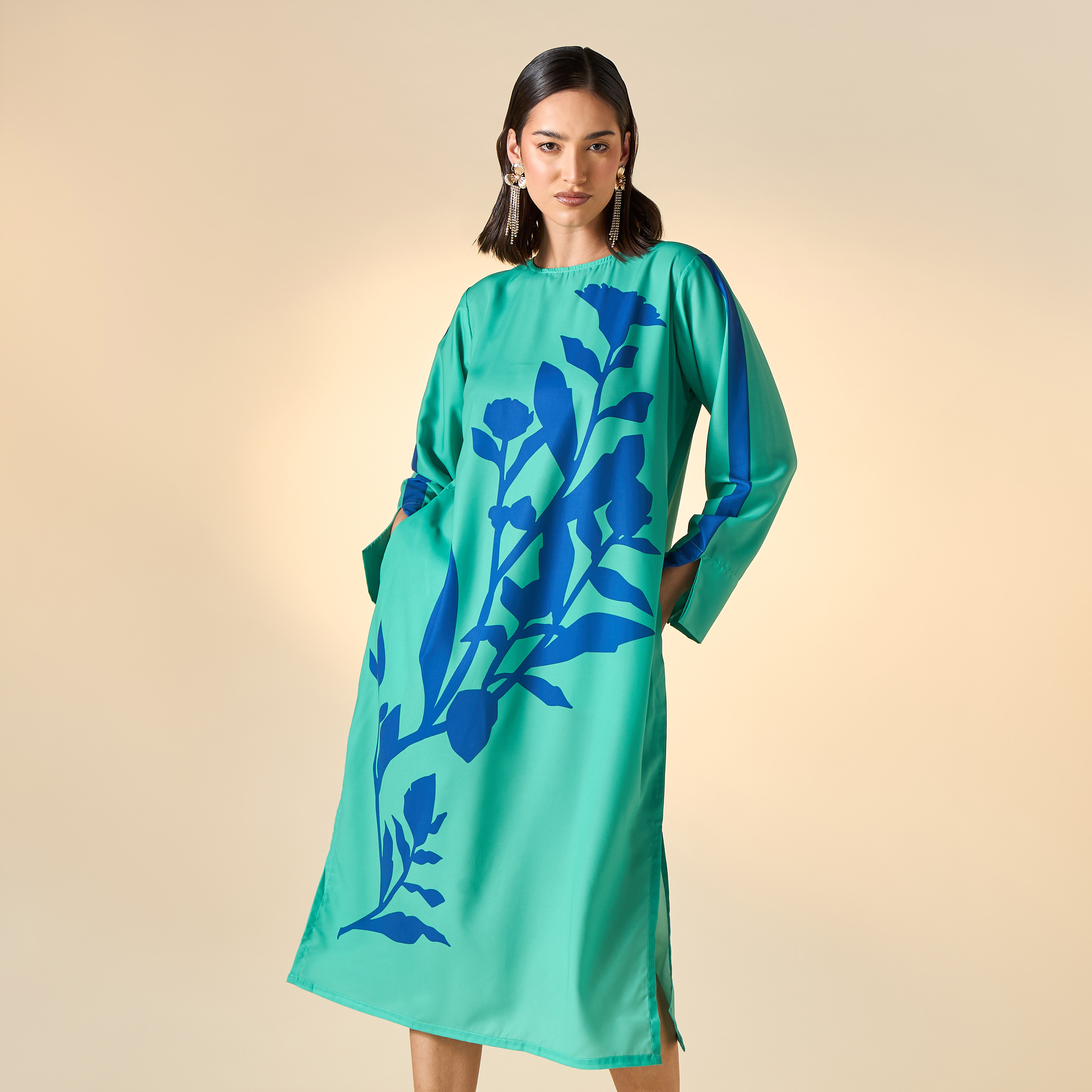 فستان بطبعات زهرية وبأكمام طويلة وجيوب من فيور-women-clothing-dresses-image-1