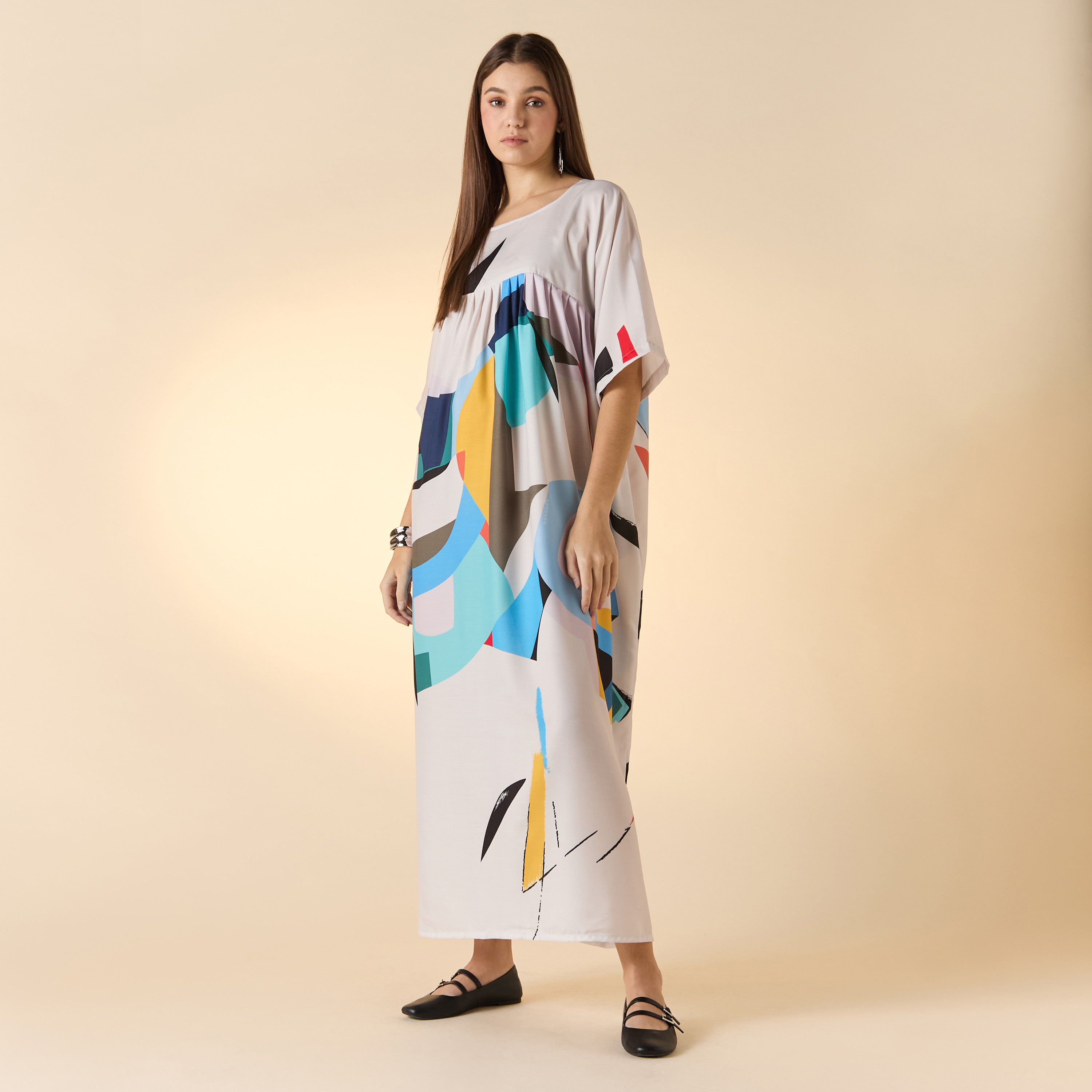 فستان بطبعات وياقة مستديرة وأكمام قصيرة من فيور-women-clothing-dresses-image-1