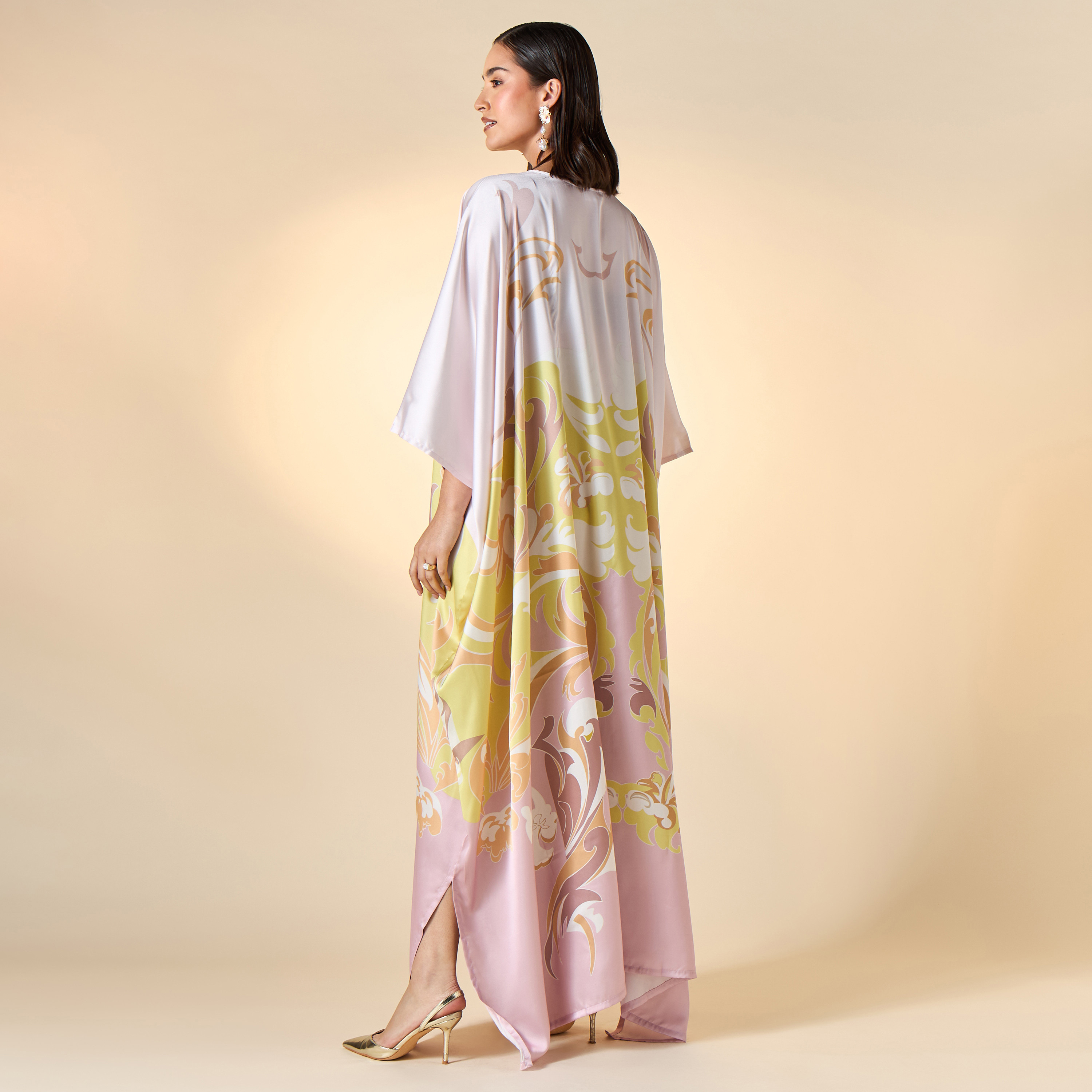 فستان قفطان بياقة بفتحة وطبعات من فيور-women-clothing-dresses-image-2