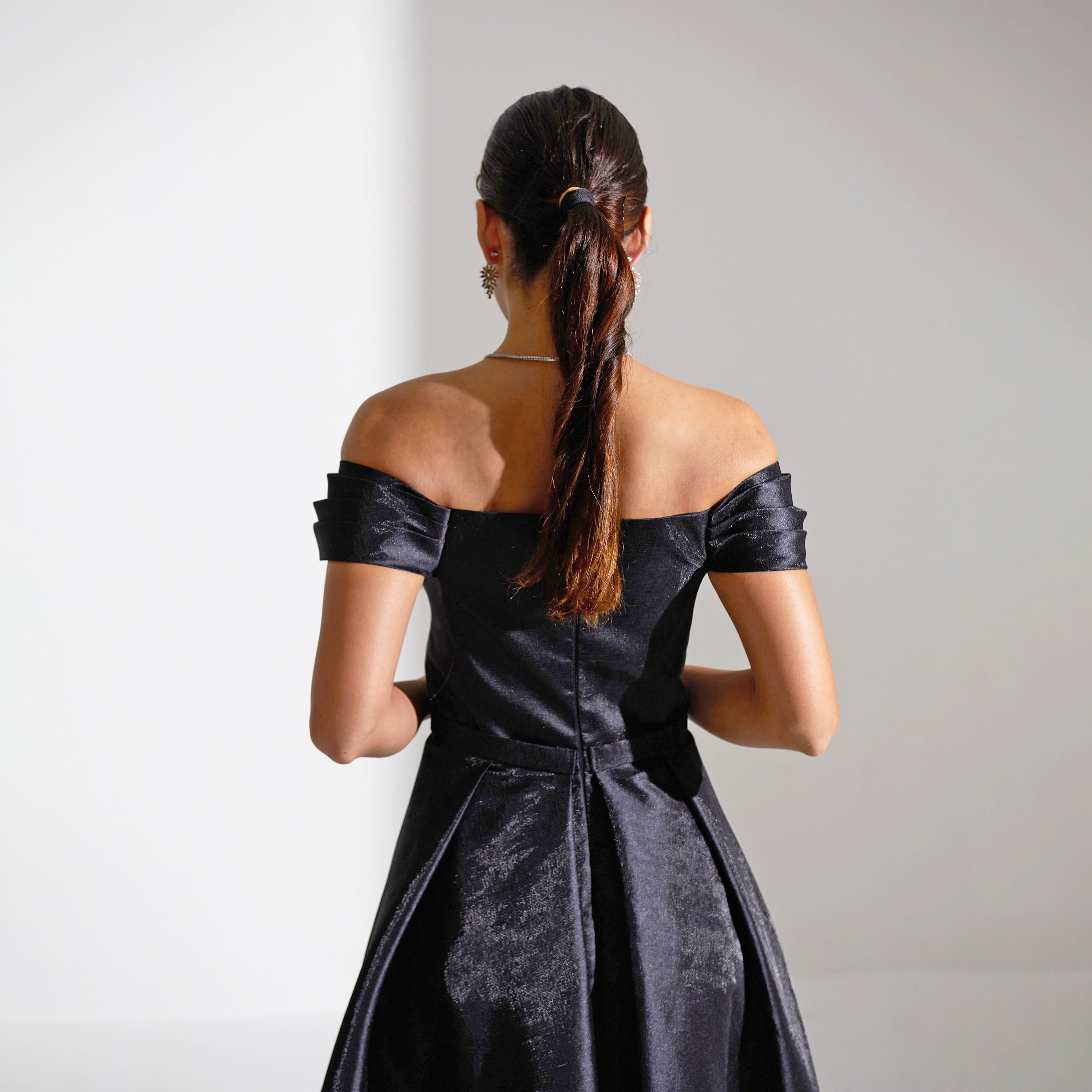 فستان سهرة ماكسي نسائي من أكاديا بتصميم طبقات مكشوفة الكتفين من قماش التفتا-women-clothing-dresses-image-5