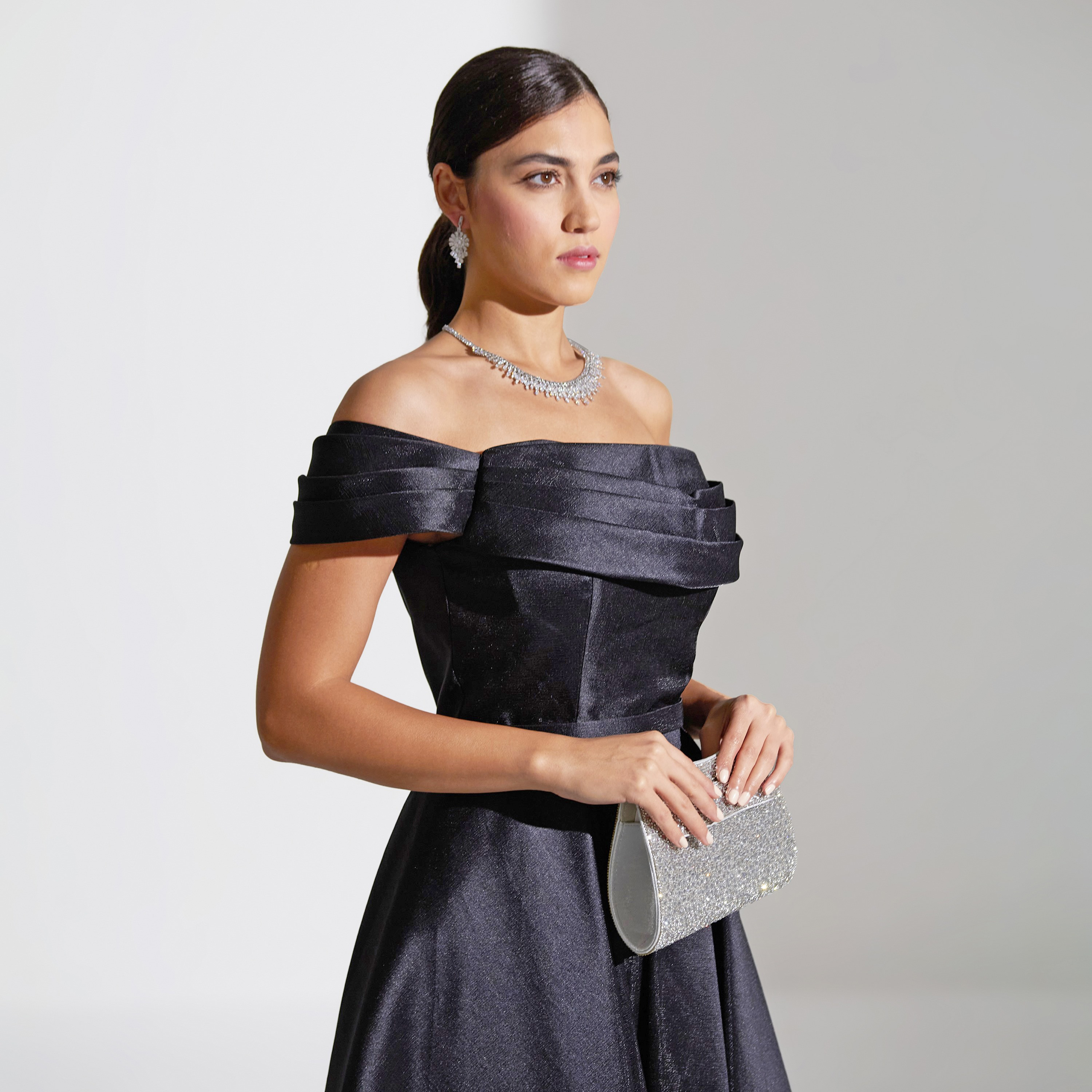 فستان سهرة ماكسي نسائي من أكاديا بتصميم طبقات مكشوفة الكتفين من قماش التفتا-women-clothing-dresses-image-6