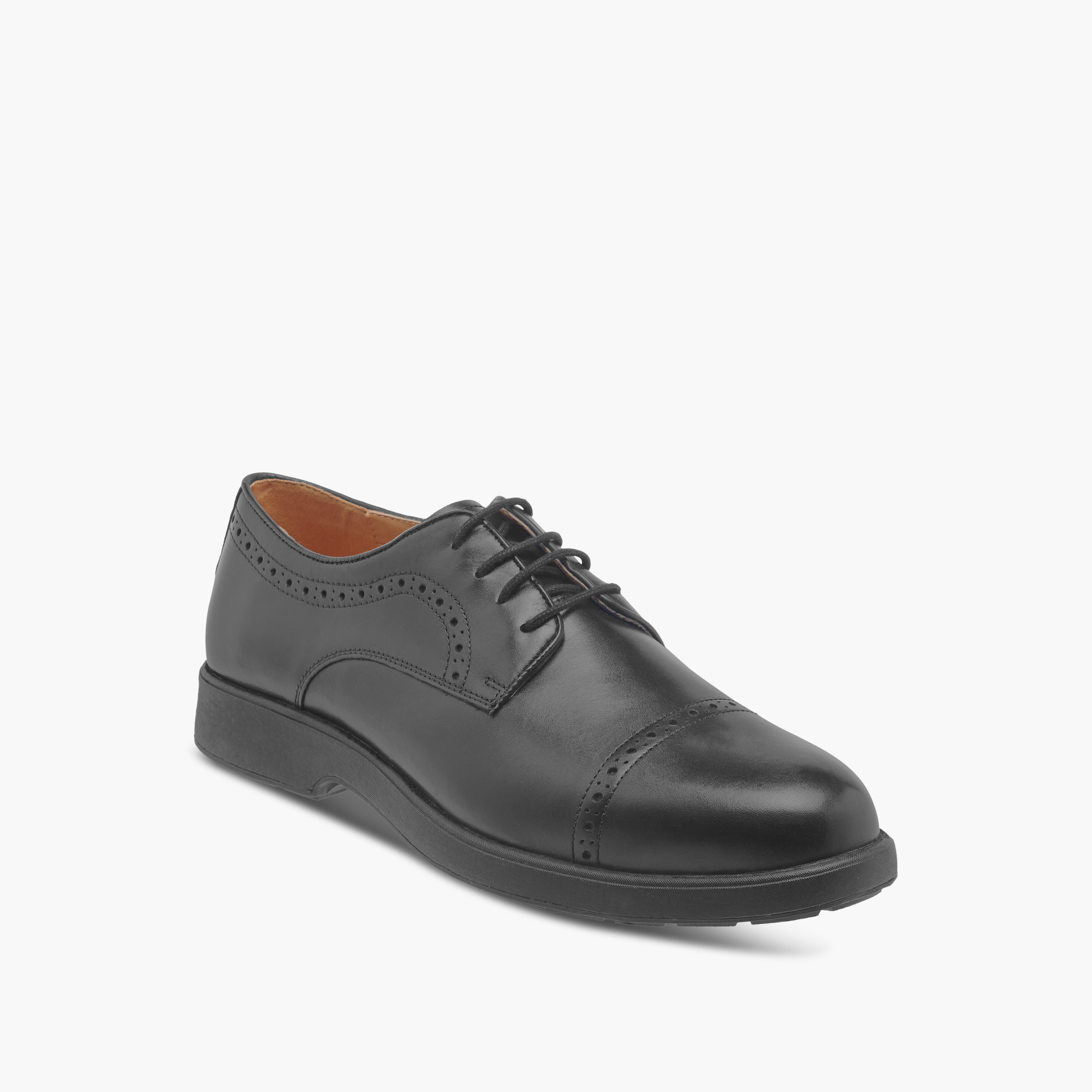 حذاء ديربي إير تيك جلد بتفاصيل مثقبة ورباط إغلاق من لو كونفورت-men-shoes-formalshoes-image-2
