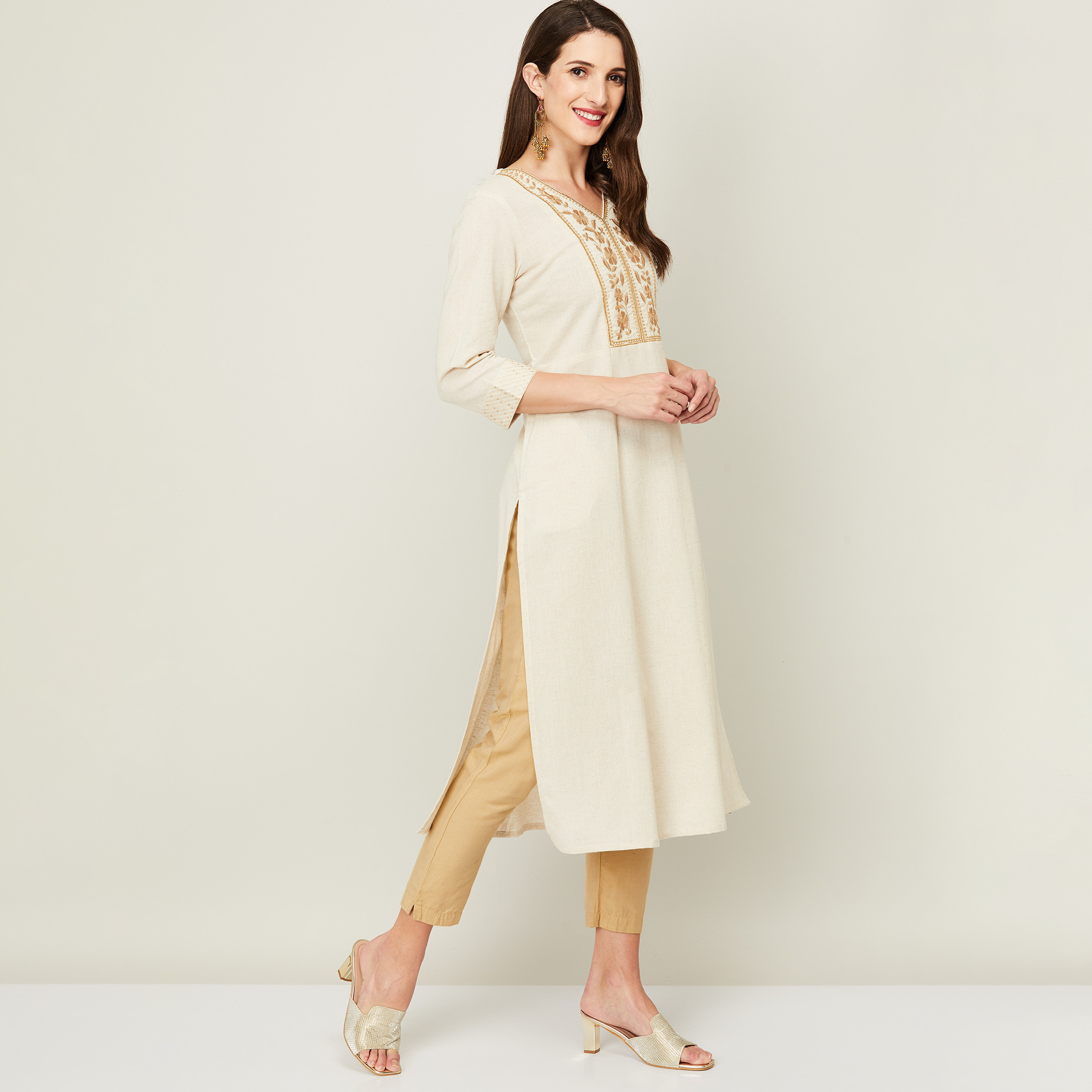 ميلانج أبيض قمم-women-clothing-ethnicwear-kurtas-image-3