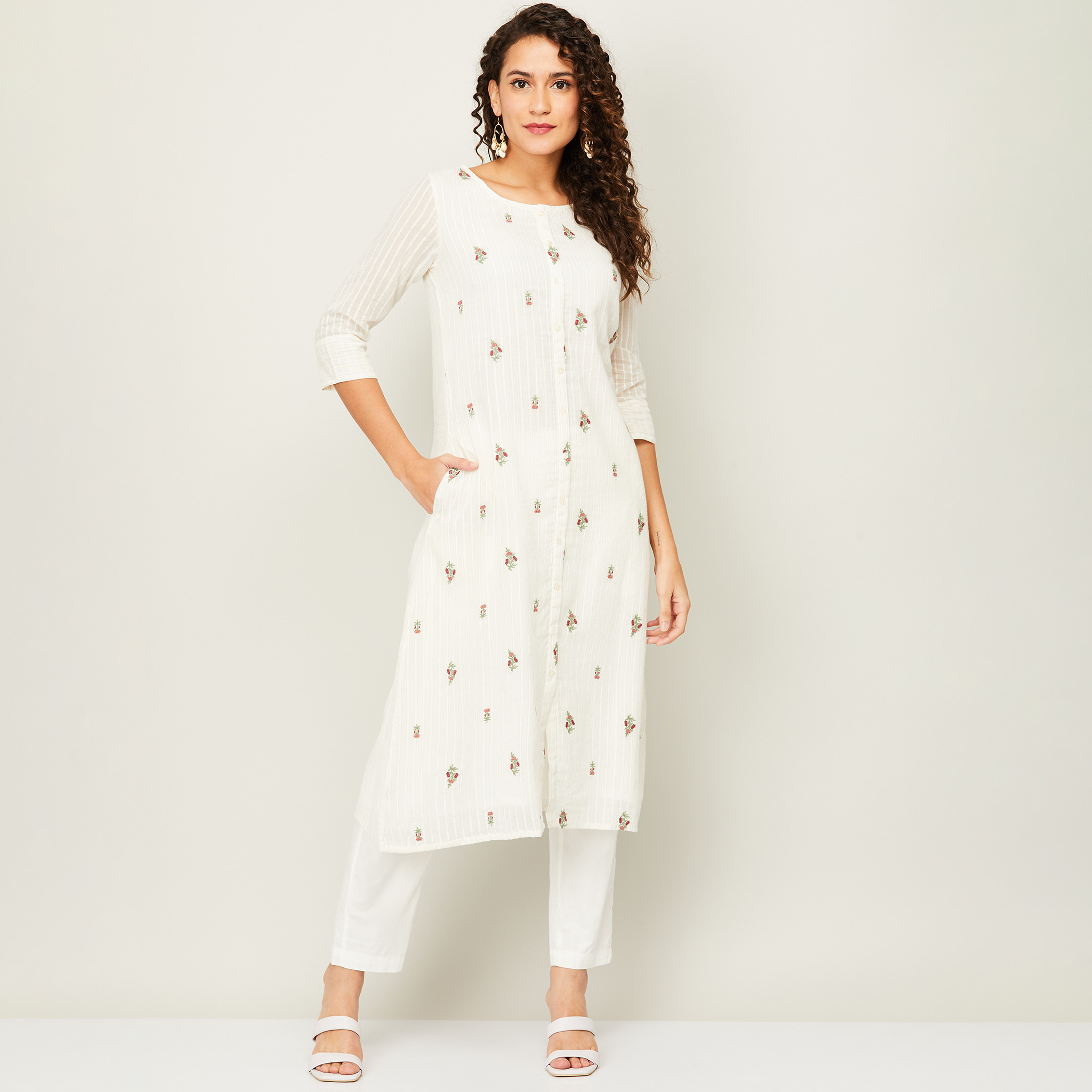 ميلانج أبيض قمم-women-clothing-ethnicwear-kurtas-image-1