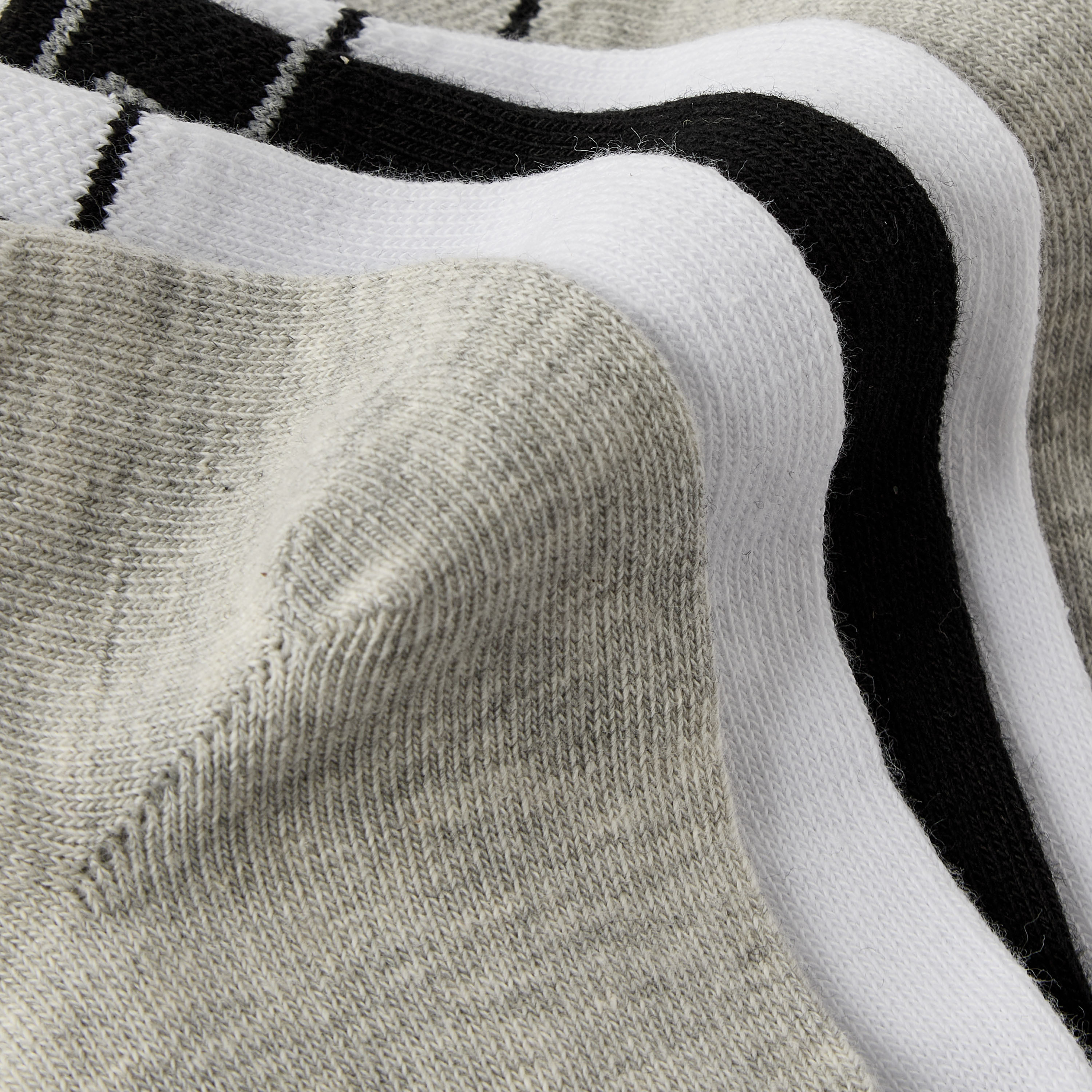 جوارب رياضية طول الكاحل 7 أزواج للرجال من كابا-men-socks-image-4