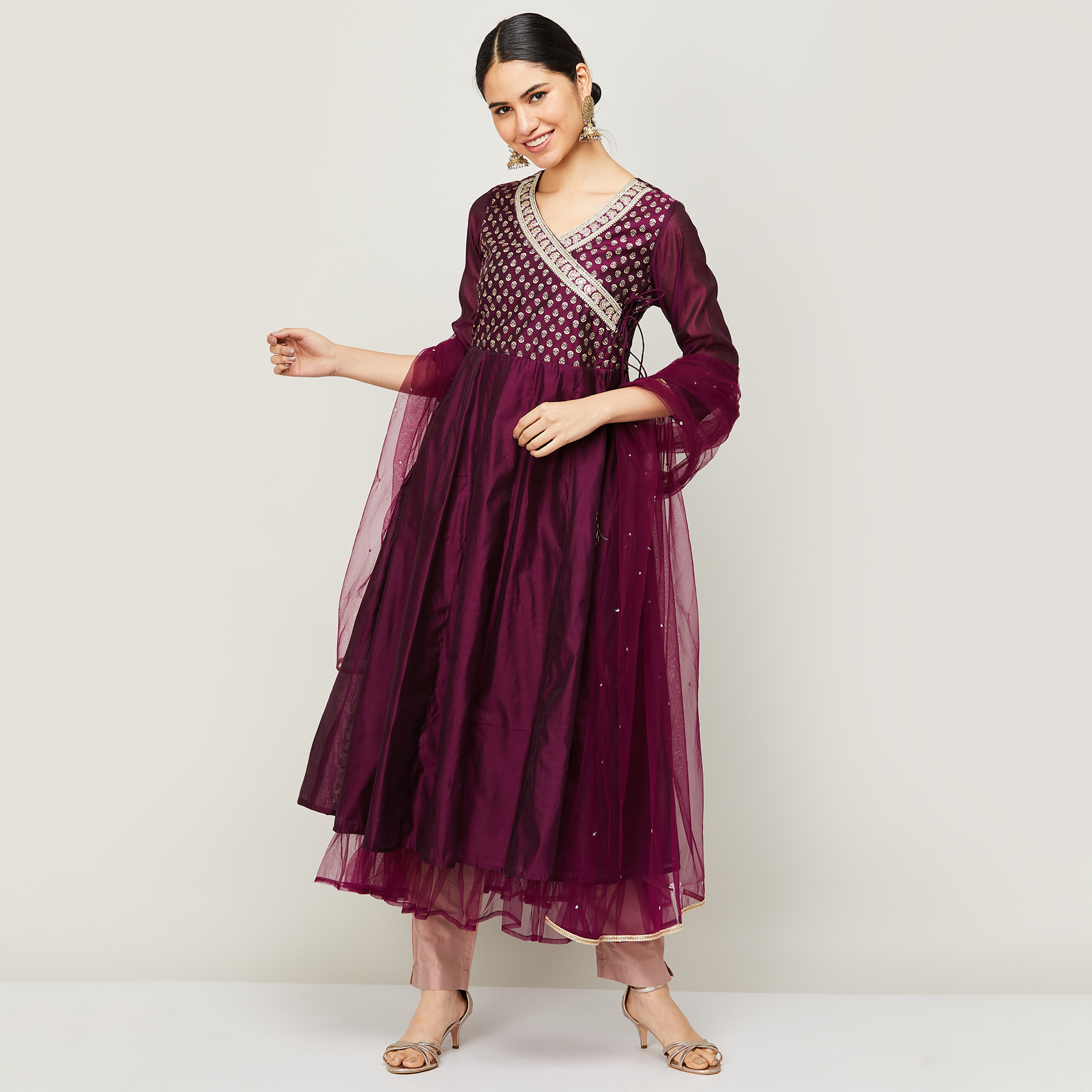 كورتا نسائي من مزيج النبيذ المطبوع على شكل اى مع دوباتا مزخرفة-women-clothing-ethnicwear-salwarsuits-image-1