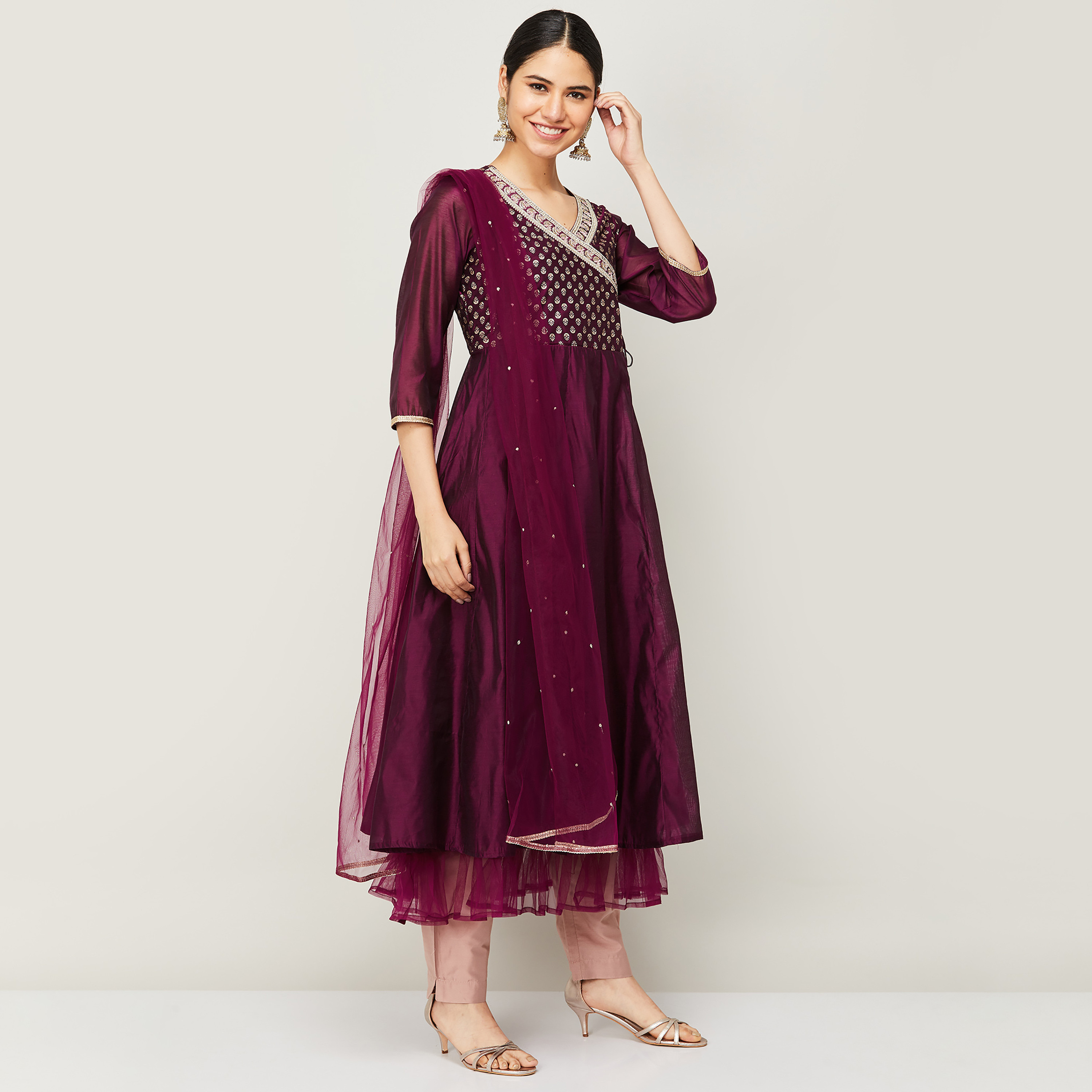 كورتا نسائي من مزيج النبيذ المطبوع على شكل اى مع دوباتا مزخرفة-women-clothing-ethnicwear-salwarsuits-image-3
