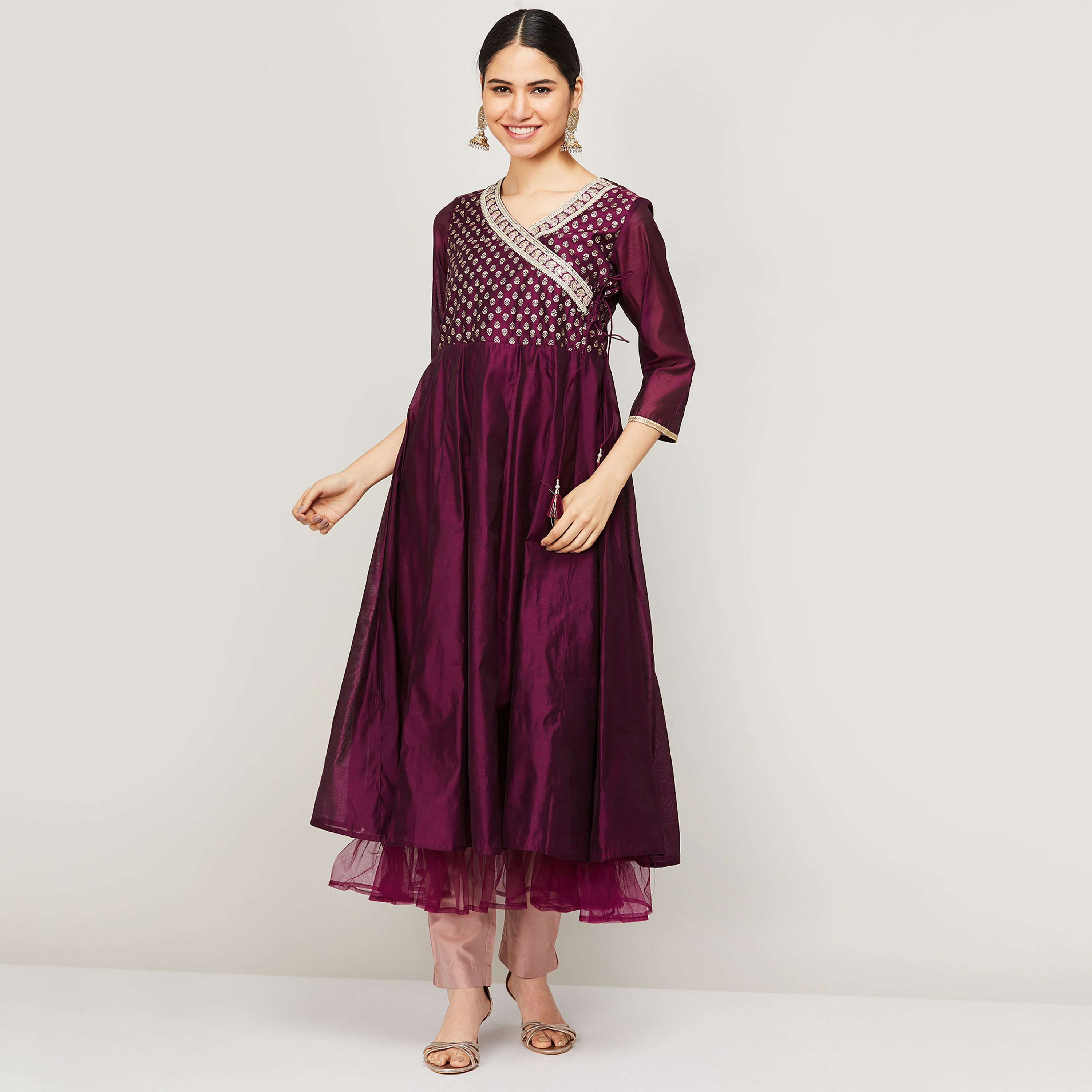 كورتا نسائي من مزيج النبيذ المطبوع على شكل اى مع دوباتا مزخرفة-women-clothing-ethnicwear-salwarsuits-image-6