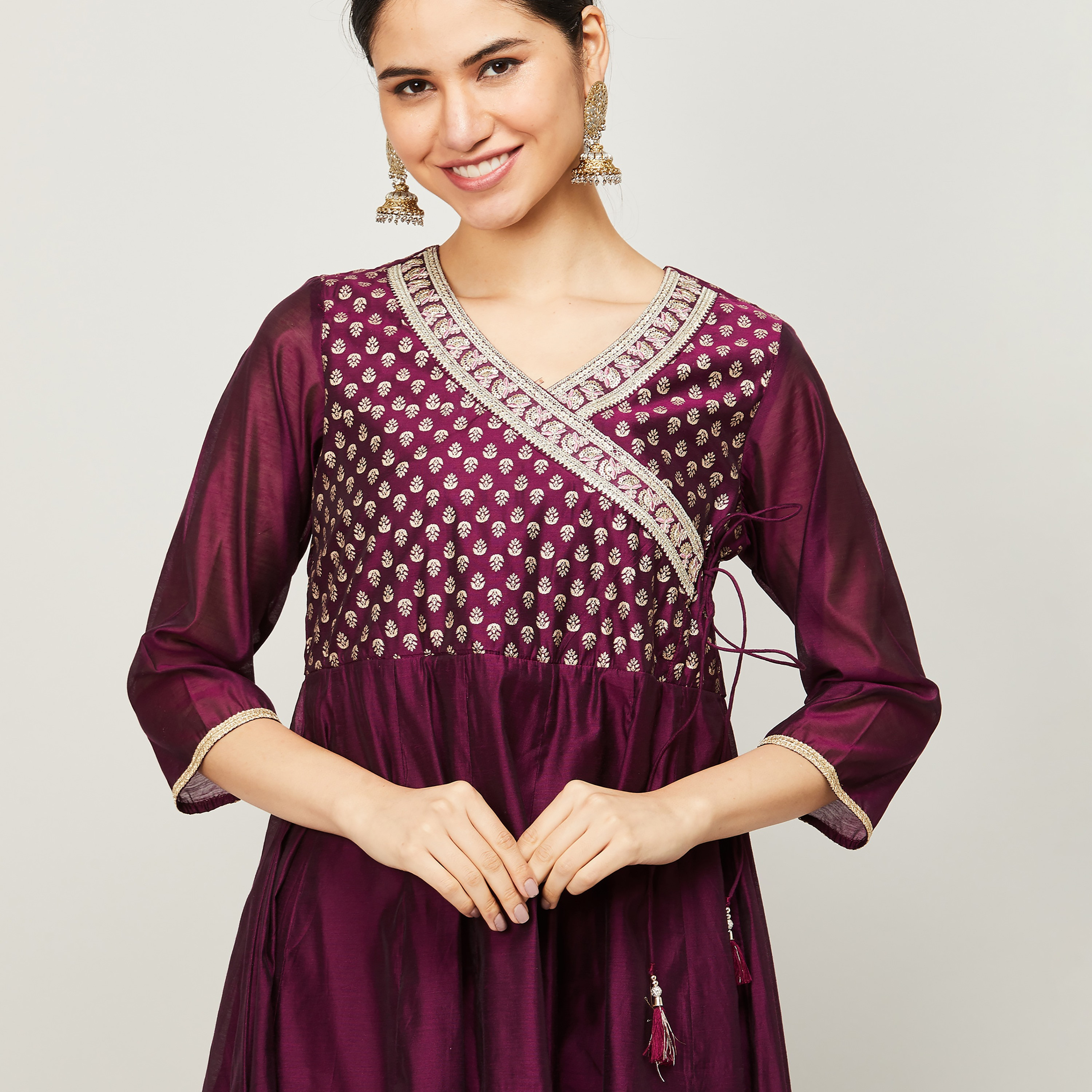 كورتا نسائي من مزيج النبيذ المطبوع على شكل اى مع دوباتا مزخرفة-women-clothing-ethnicwear-salwarsuits-image-7