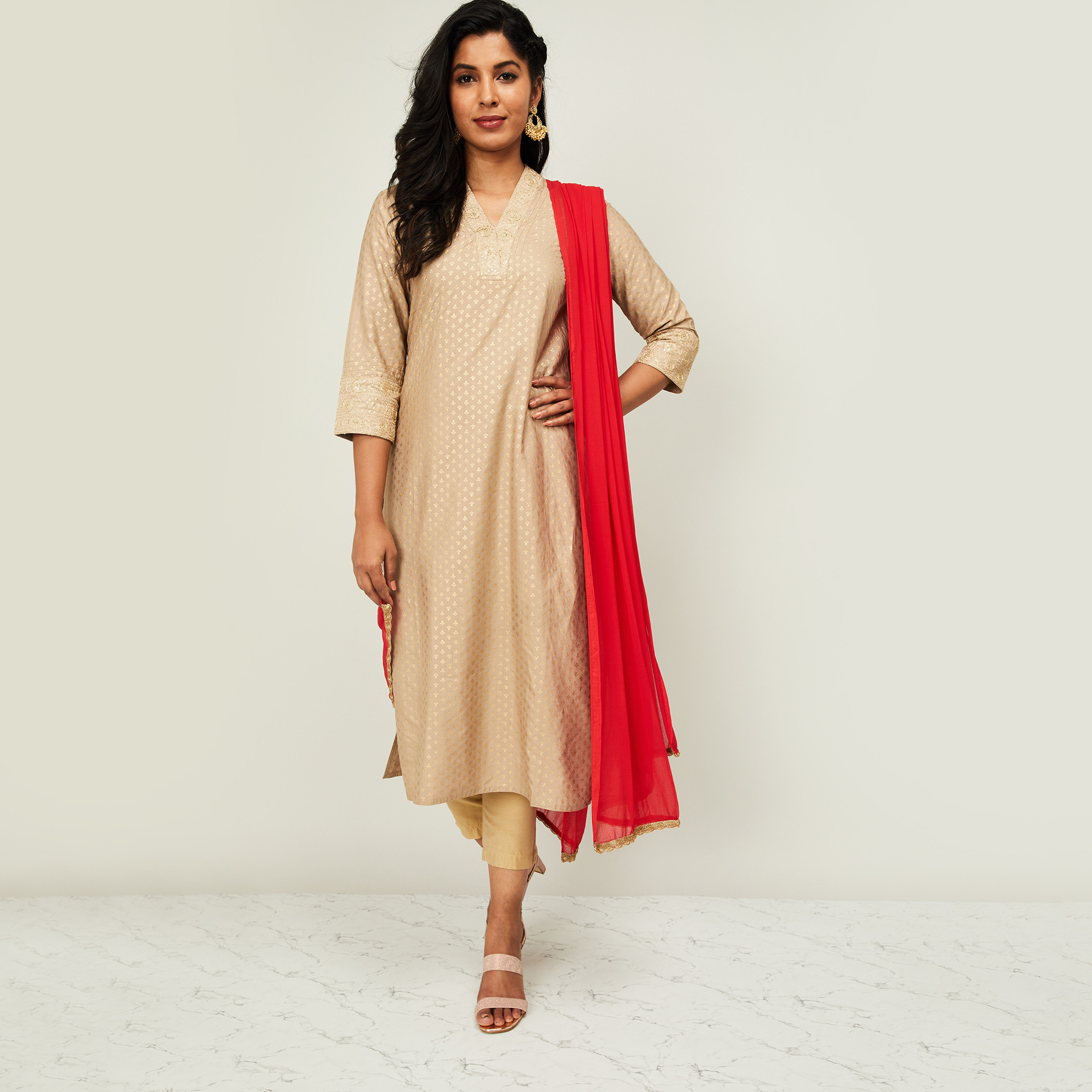 طقم بدلة سالوار تقليدية 3 قطع مزيّنة بأكمام 3/4 من ميلانج-women-clothing-ethnicwear-salwarsuits-image-1