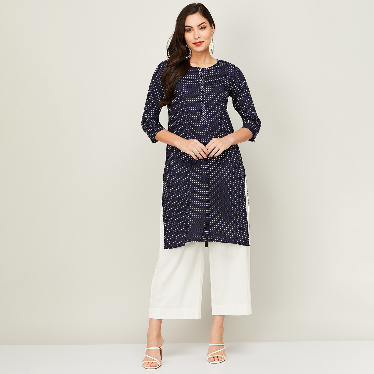 كورتا مستقيمة برقبة دائرية منقط باللون الأزرق الداكن للنساء مع جيوب جانبية من ميلانج-women-clothing-ethnicwear-kurtas-image-1