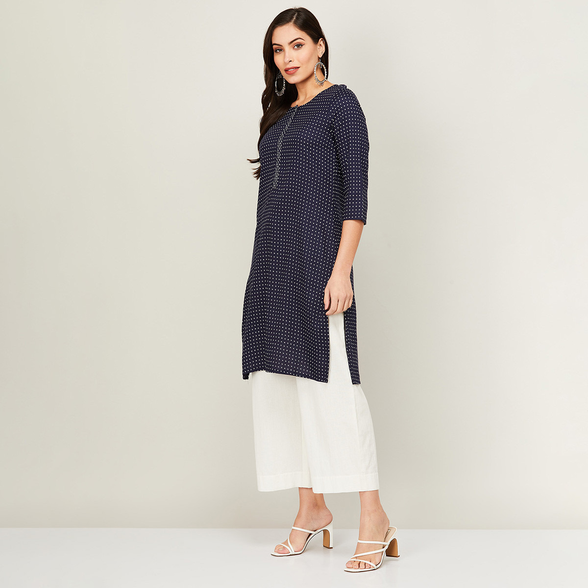 كورتا مستقيمة برقبة دائرية منقط باللون الأزرق الداكن للنساء مع جيوب جانبية من ميلانج-women-clothing-ethnicwear-kurtas-image-3