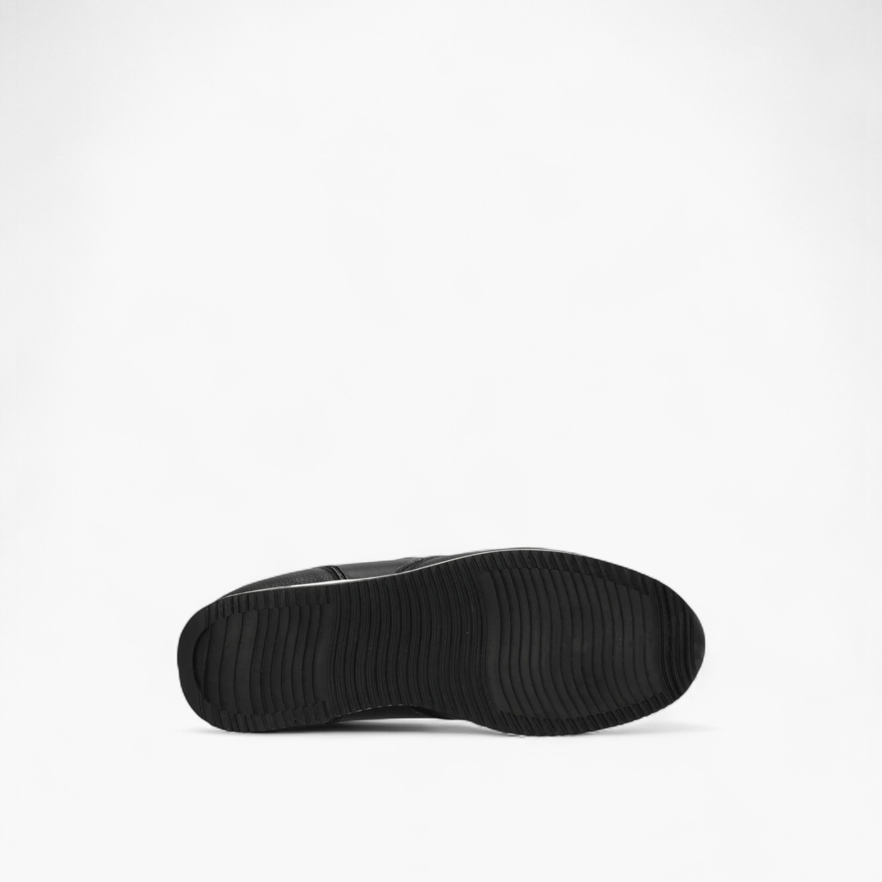 حذاء سنيكرز متعدد التصاميم برباط إغلاق وزخارف ميتاليك من ميكس-women-shoes-sneakers-image-6